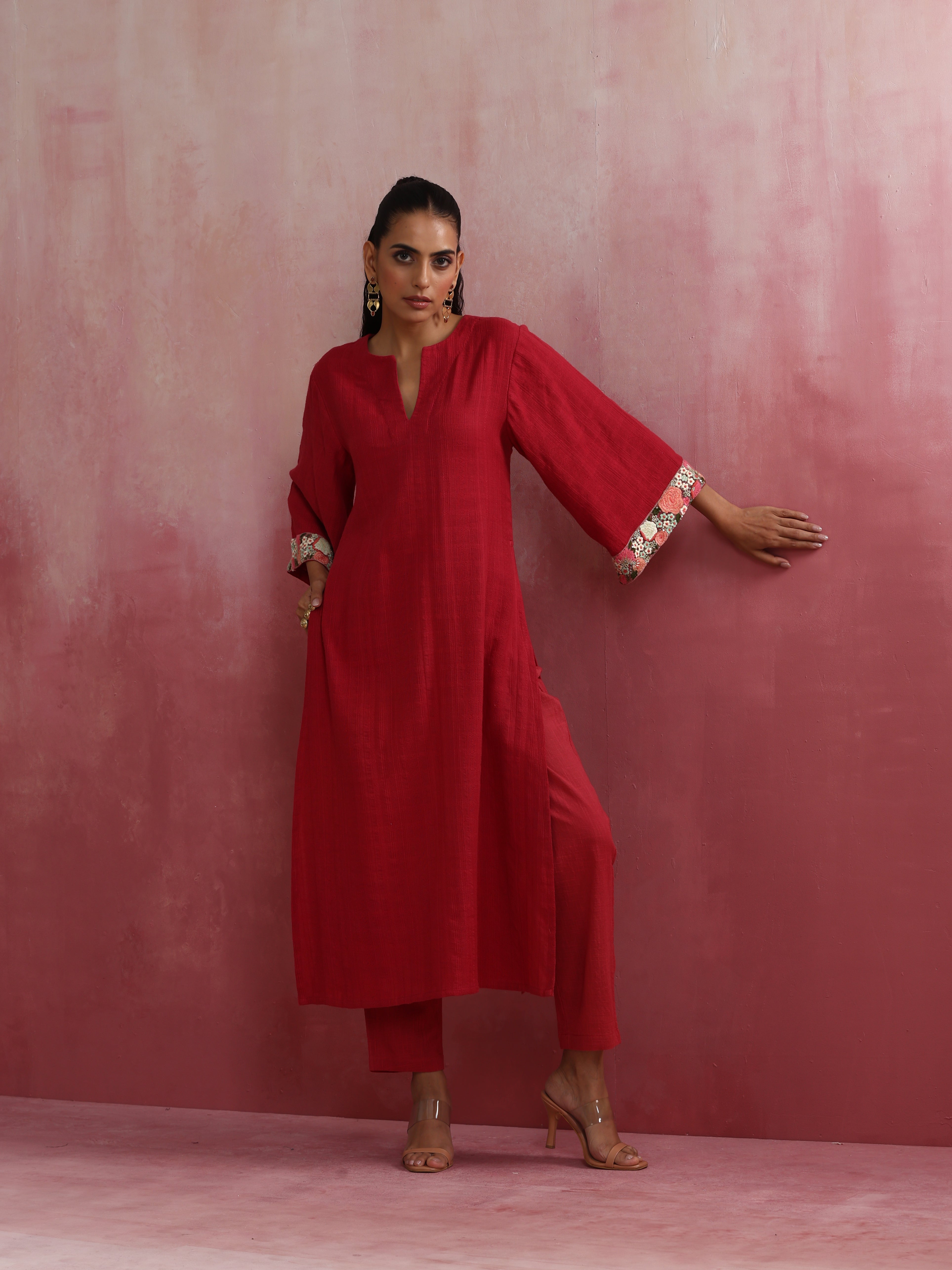trueBrowns Red Straight Cotton Dobby Kurta Set - view 4