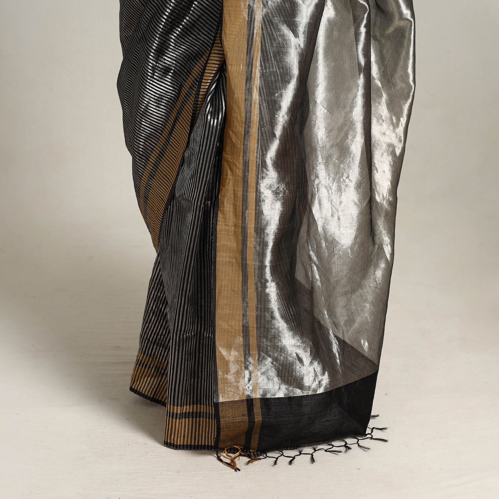 ITOKRI CRAFTS INITIATIVE Black - Festive Desi Tussar Silk Bhagalpuri Handloom Saree 04 - view 6