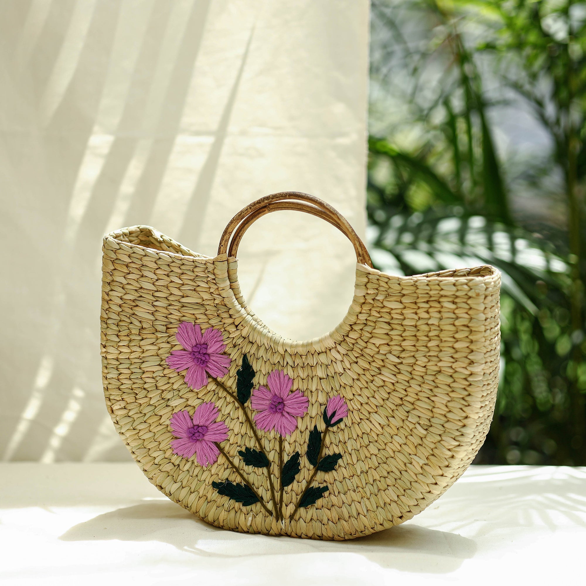 ITOKRI CRAFTS INITIATIVE Beige - Handcrafted Natural Water Reed Embroidered Hand Bag