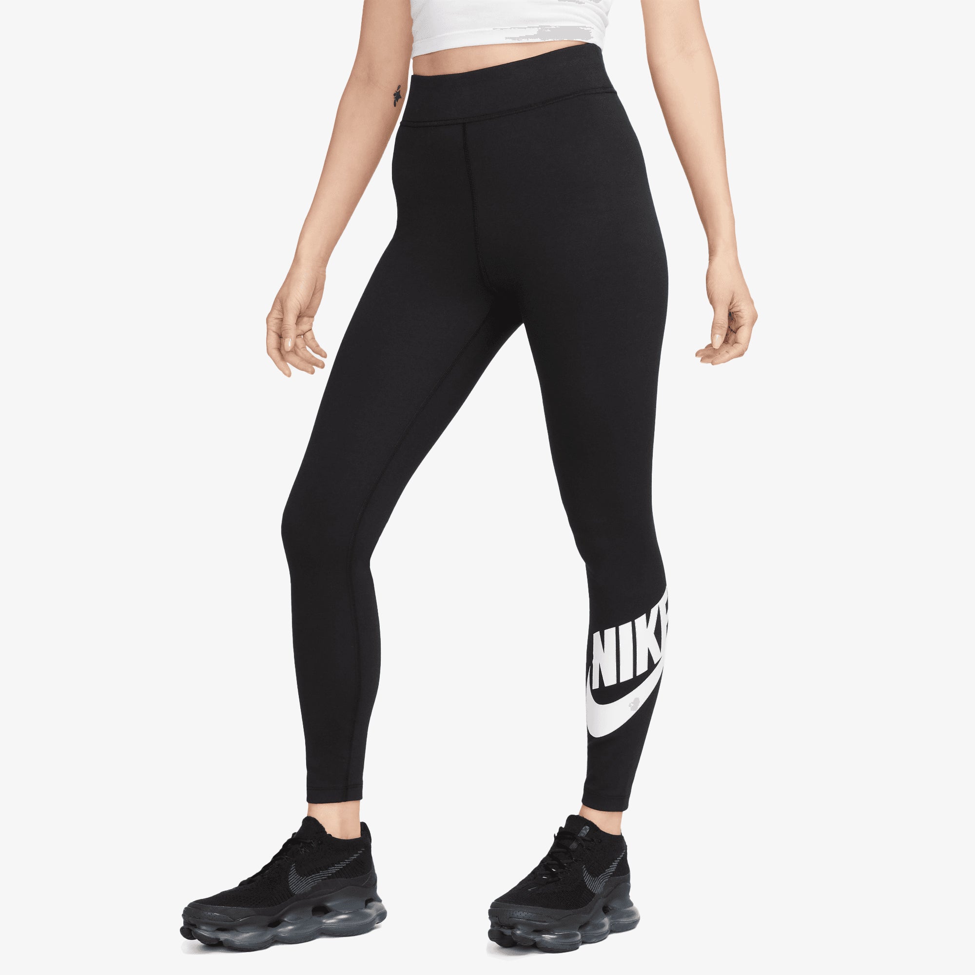 Sportswear classics black – Nike | Sportswear Classics { Black/white