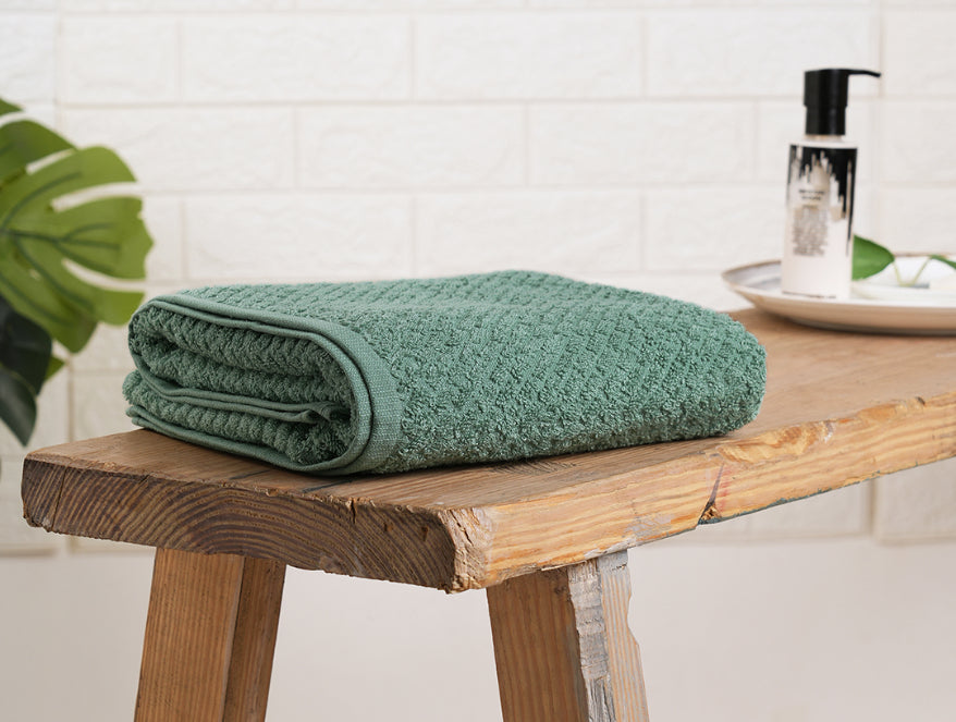 Spaces India Malachite Green - Light Teal 100% Cotton Bath Towel - Genesis By Spaces - view 2