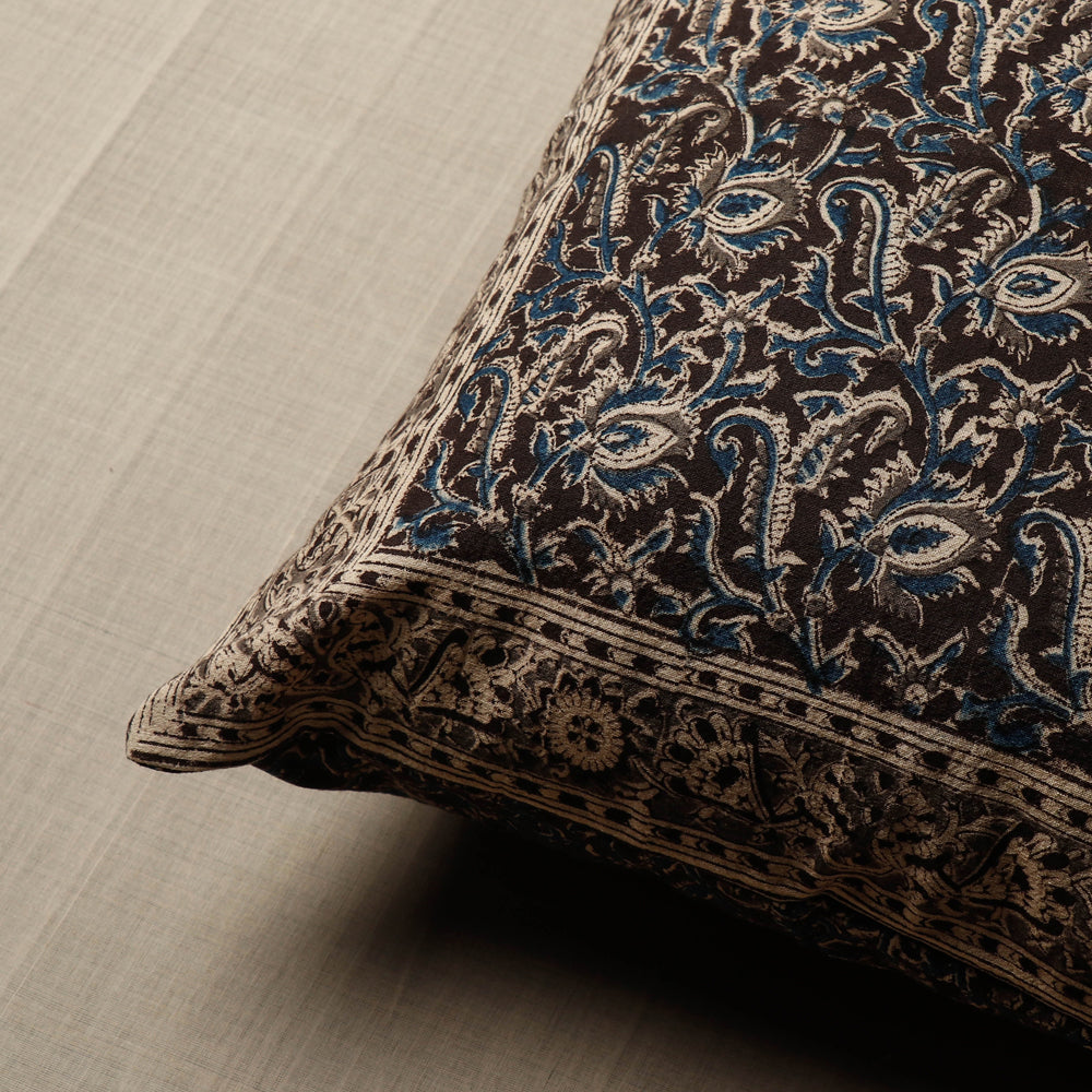 PITCHUKA SRINIVAS KALAMKARI PEDANA Black - Original Pedana Block Print Cotton Kalamkari Cushion Cover - view 2