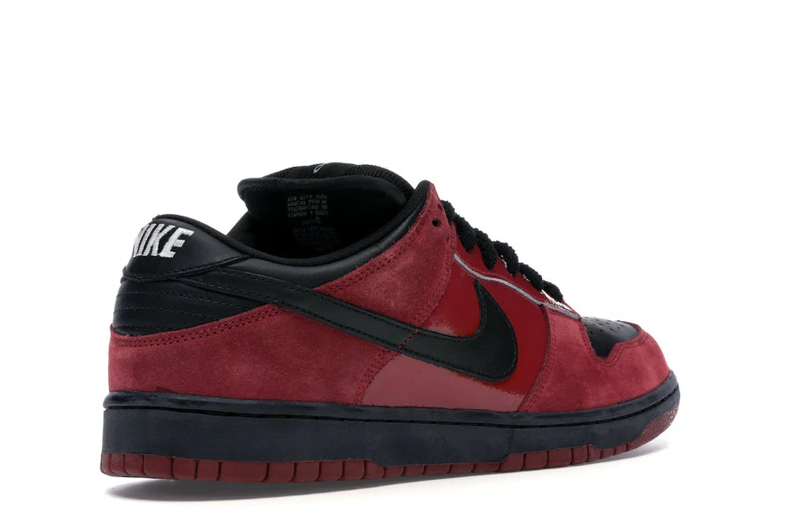 Nike SB Dunk Low 'Milli Vanilli' – Red - view 32