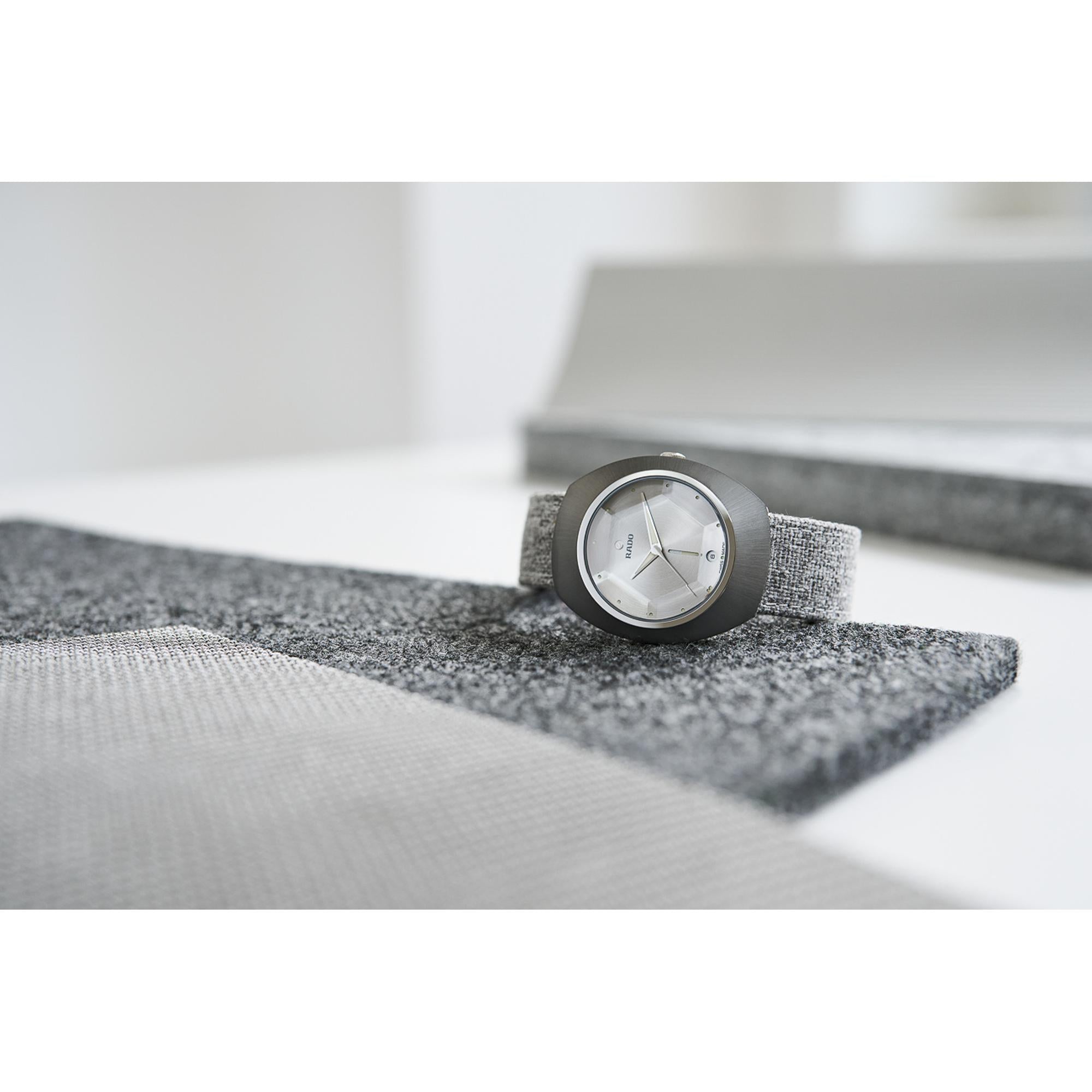 Rado Diastar Unisex Automatic Grey Dial Analog Stainless Steel Watch R12163118 - view 4