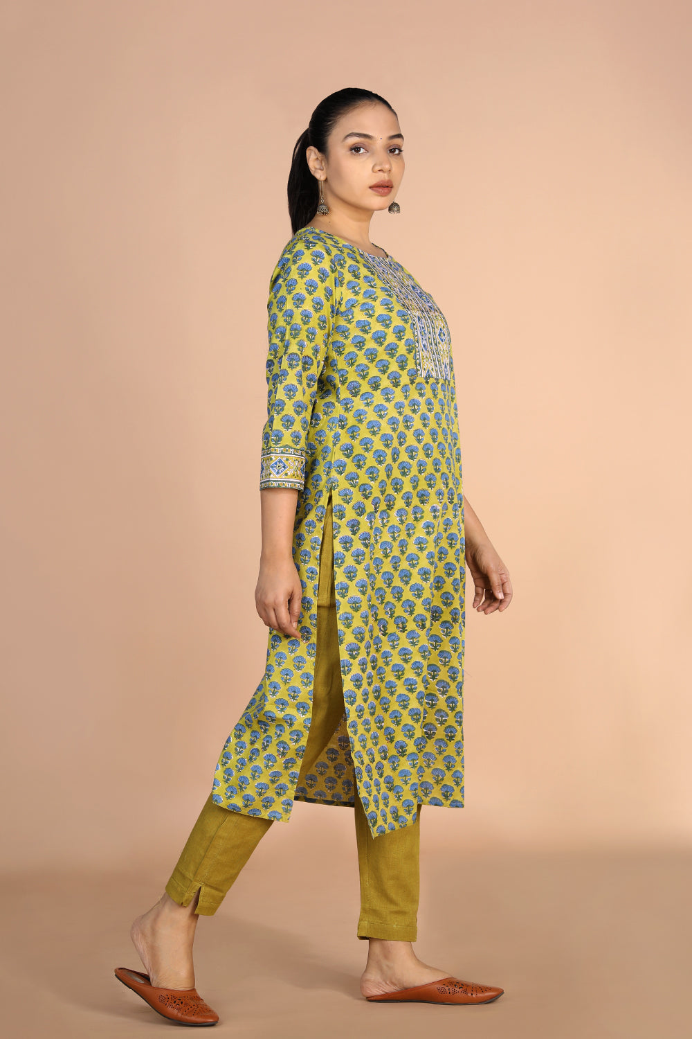 Kalanjali Ethnics Floral Sanganeri handblock printed cotton Kurti - view 2