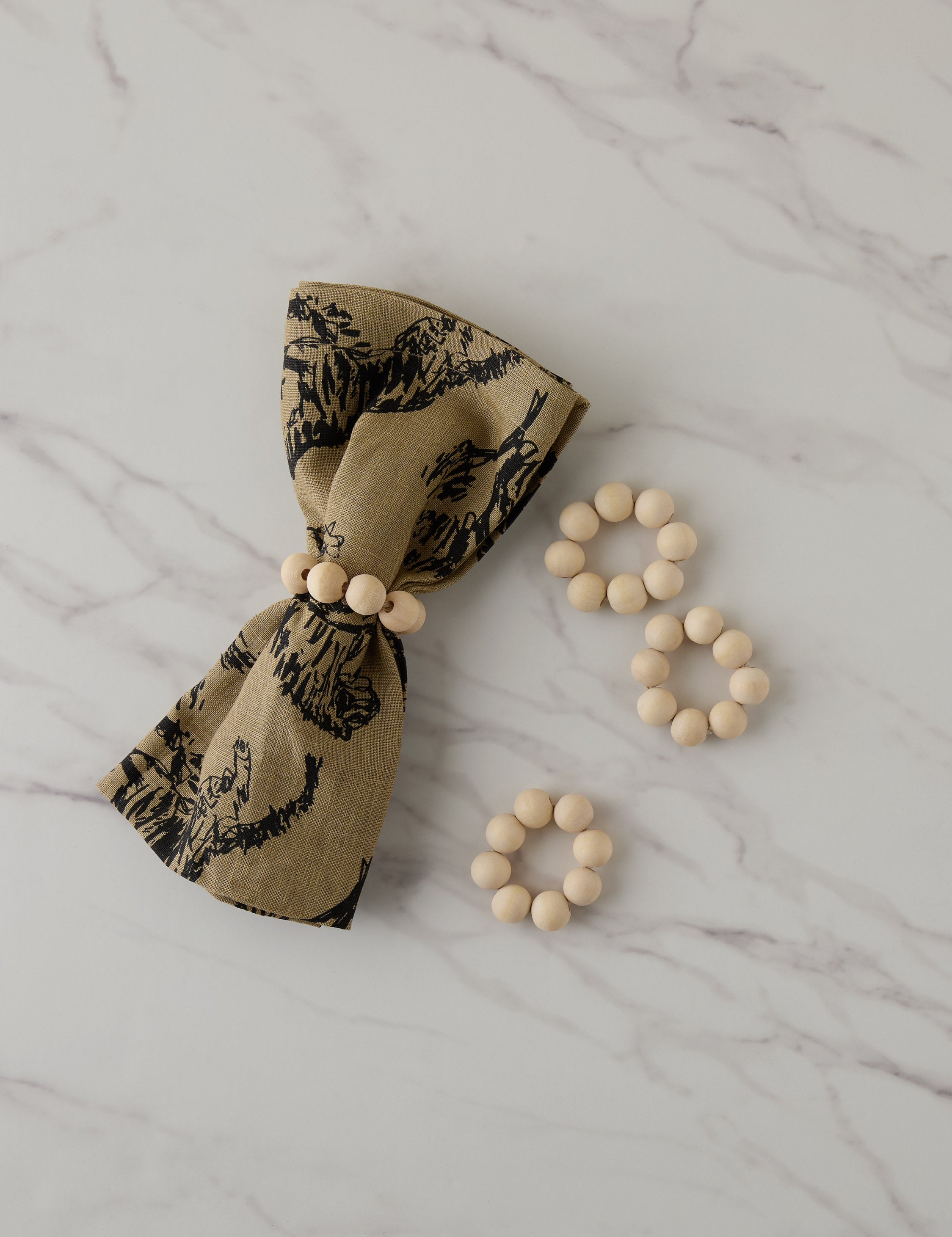 Lulu and Georgia Wooden Napkin Rings (Set of 4) by Tallo de Olivo