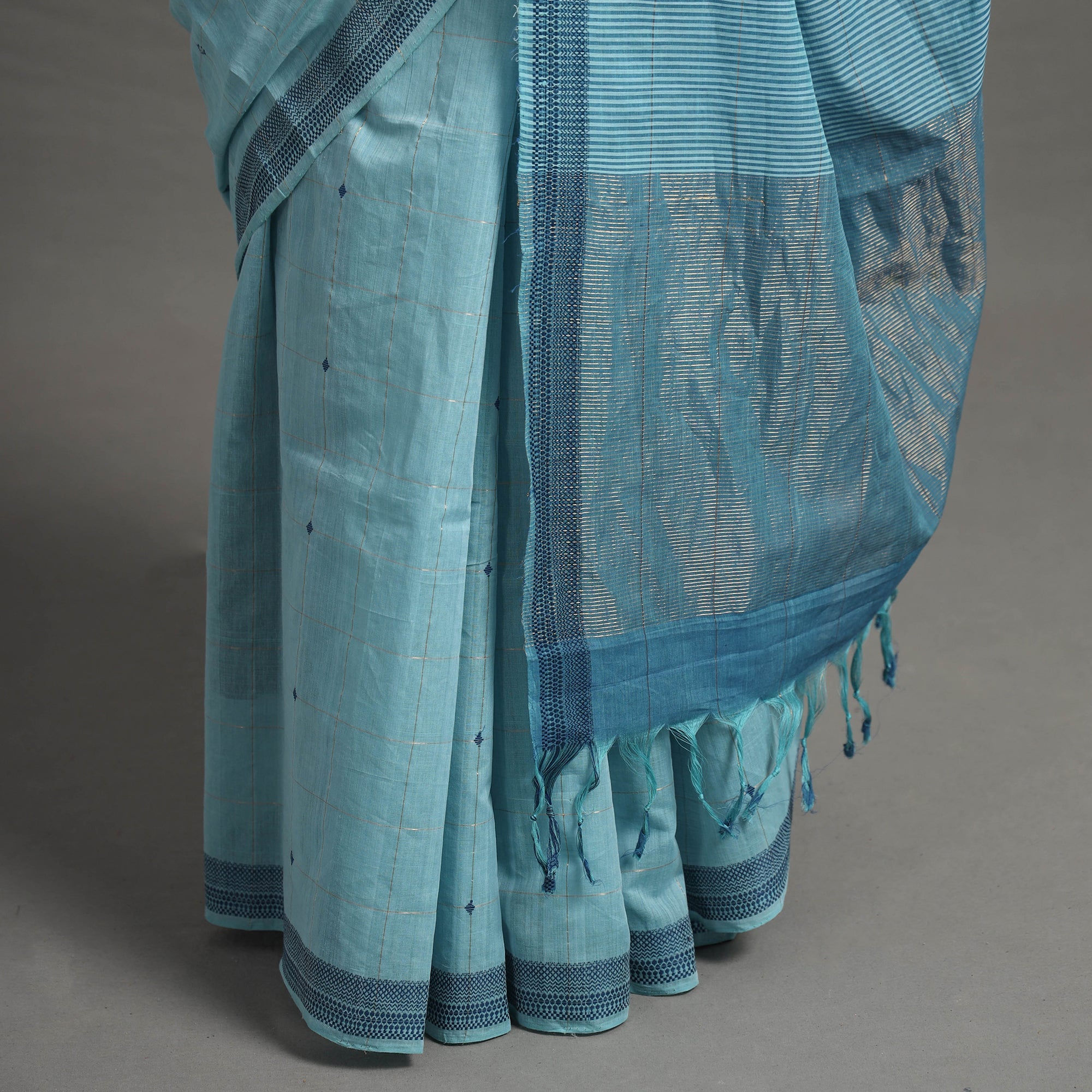 CHITRIKA Buti Cotton Zari Check Handloom Saree 107 - view 6