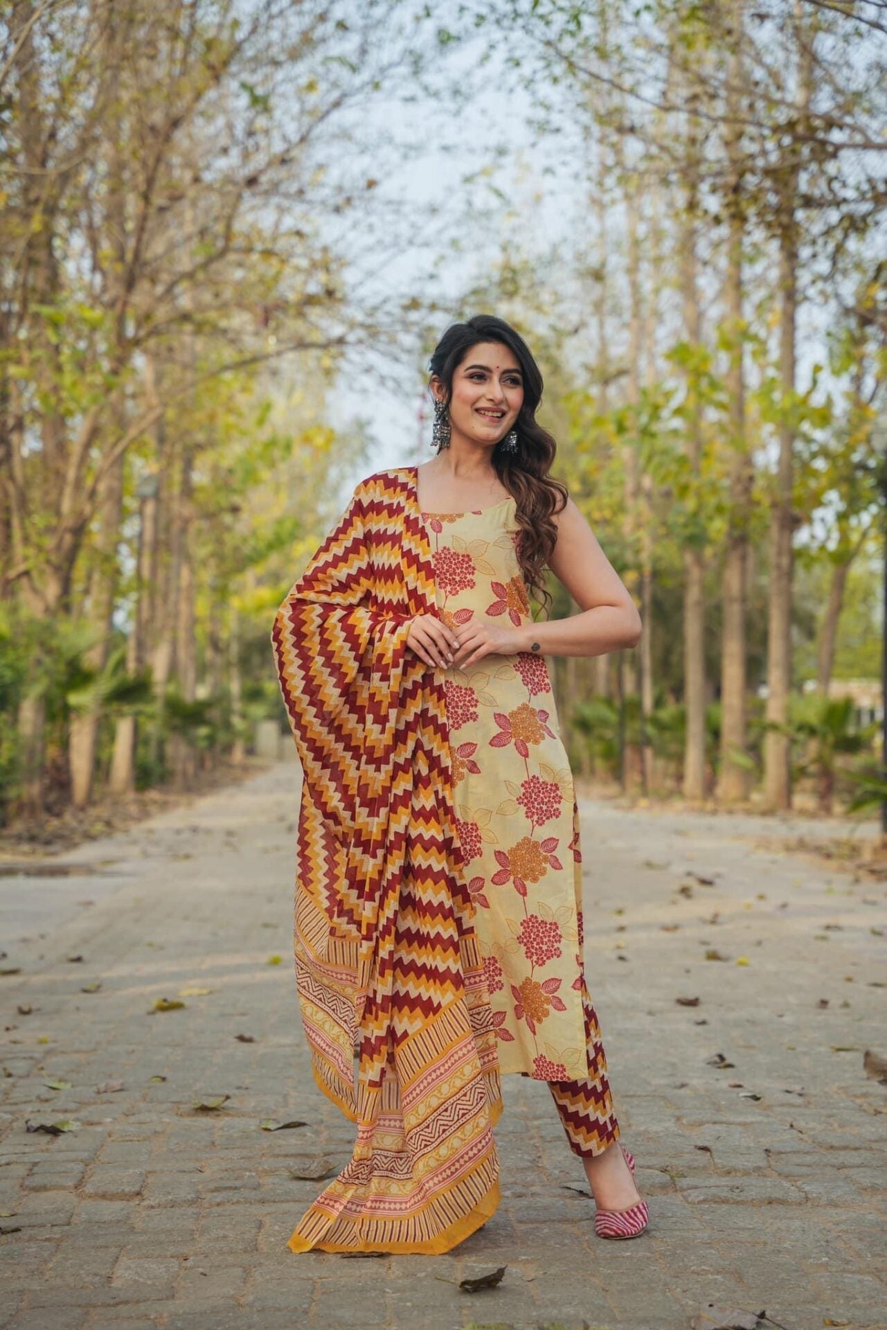 Idaho-o Umber Straight Cotton Suit Set