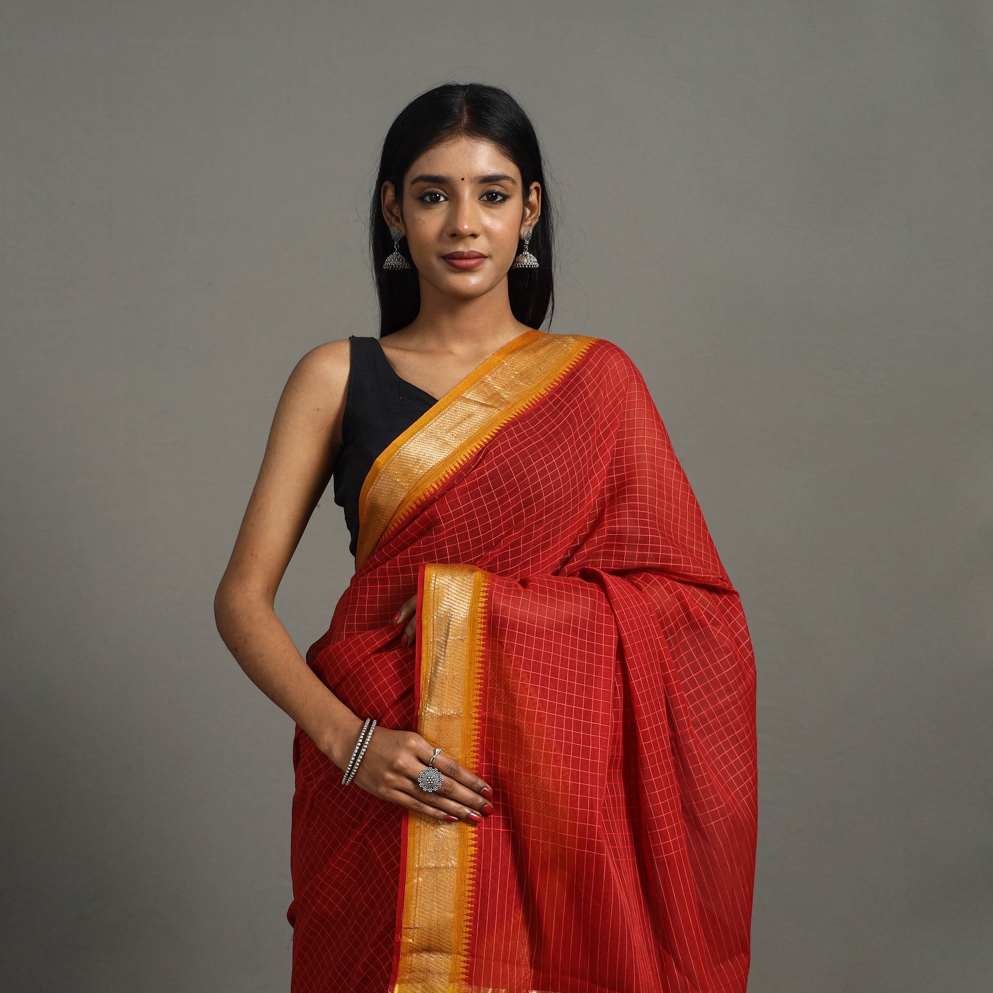CREYO Checks Zari Dobby Cotton Handloom Saree 26 - view 4