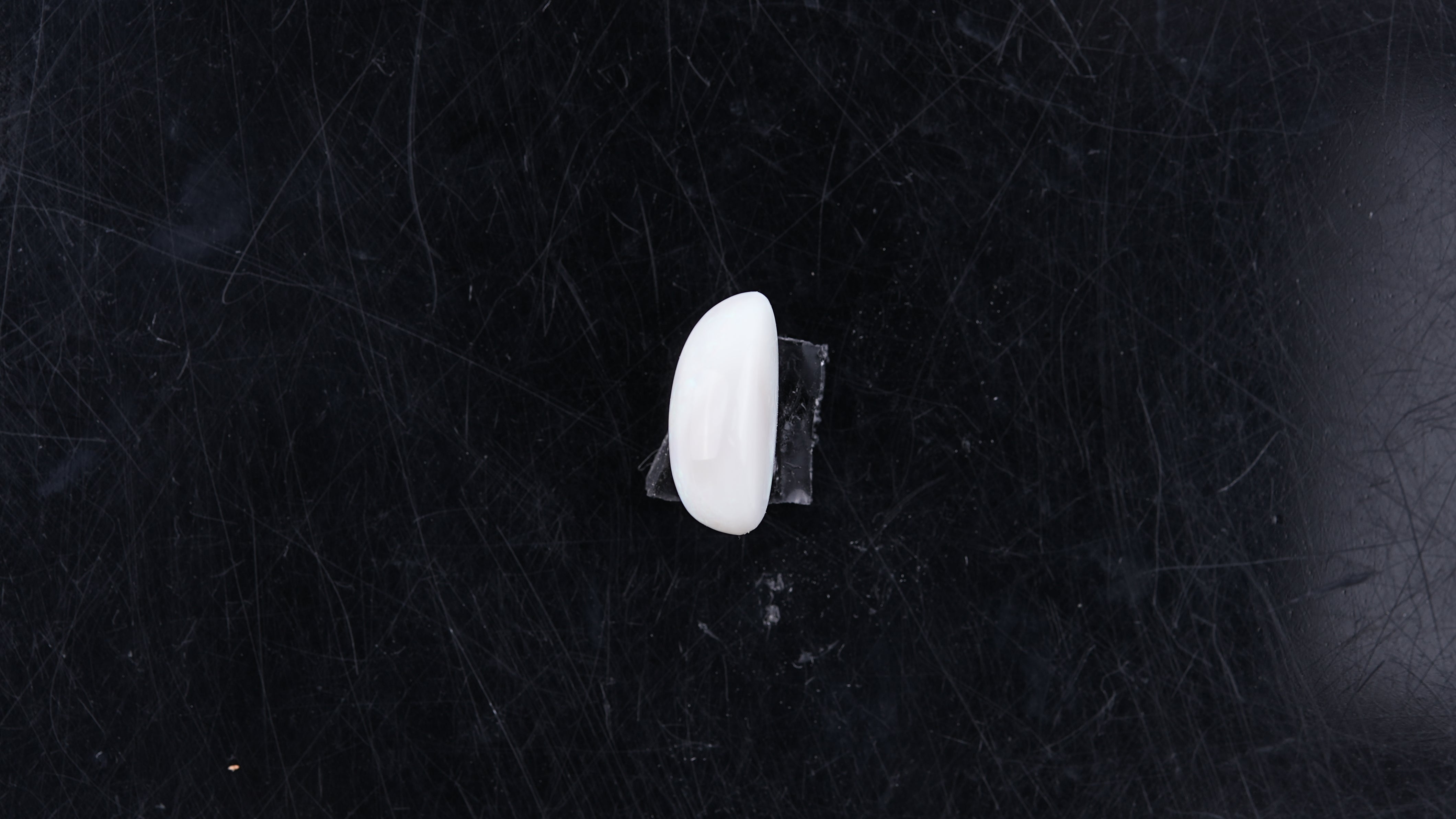Gemsmantra Opal with Fire - 3.28 Carats (3.608 Ratti) - view 3