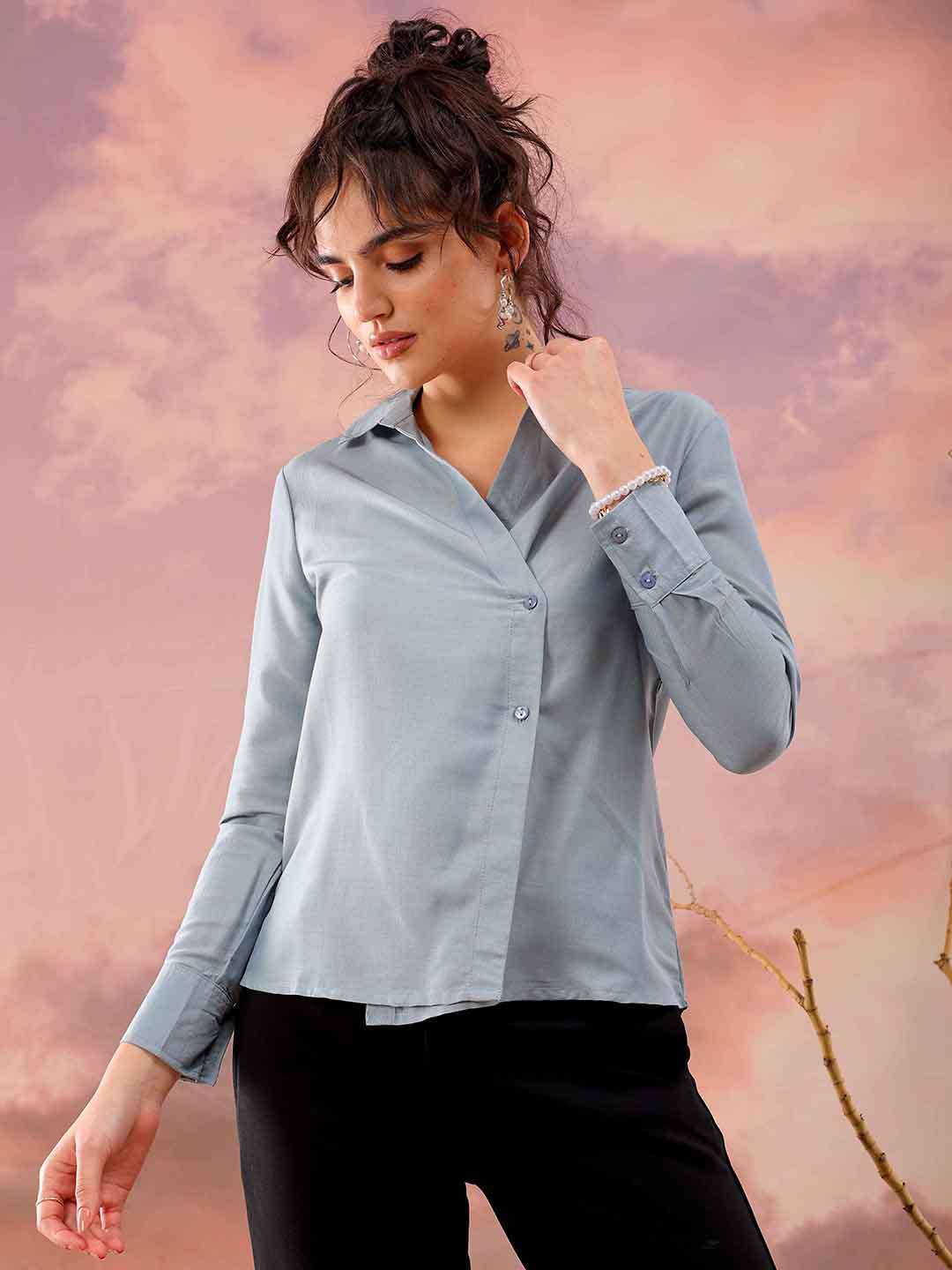 Freehand by The Indian Garage Co Women Solid Top