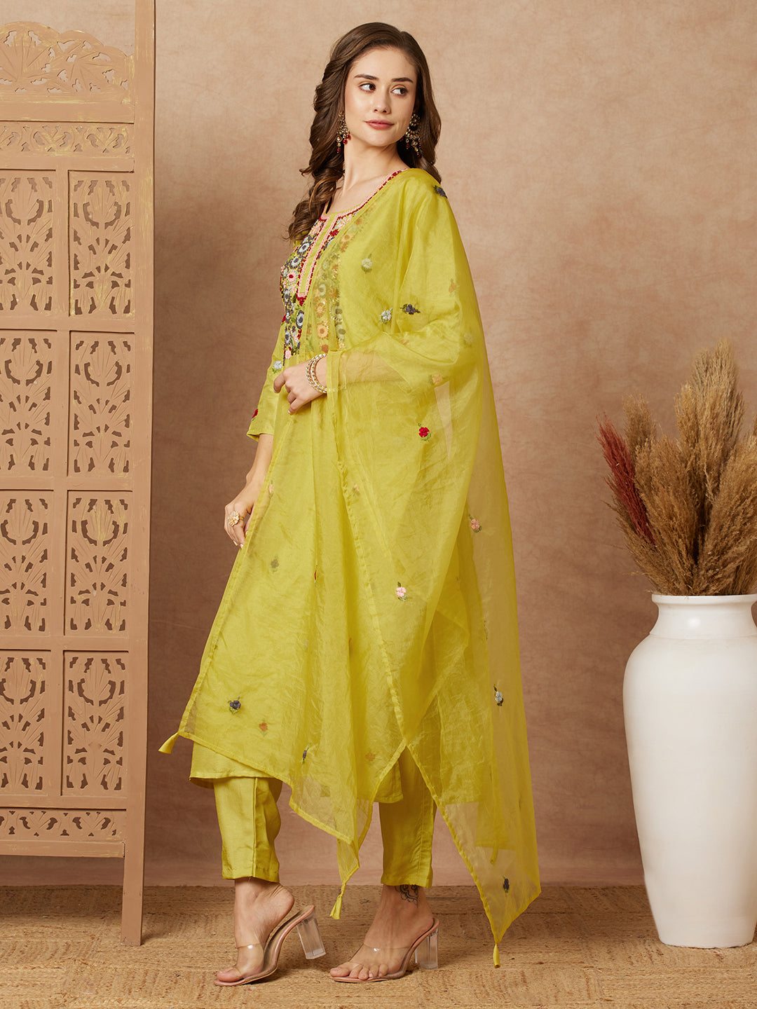Fashor Floral Hand Embroidered Straight Fit Kurta with Pant & Dupatta - Lime Green - view 4