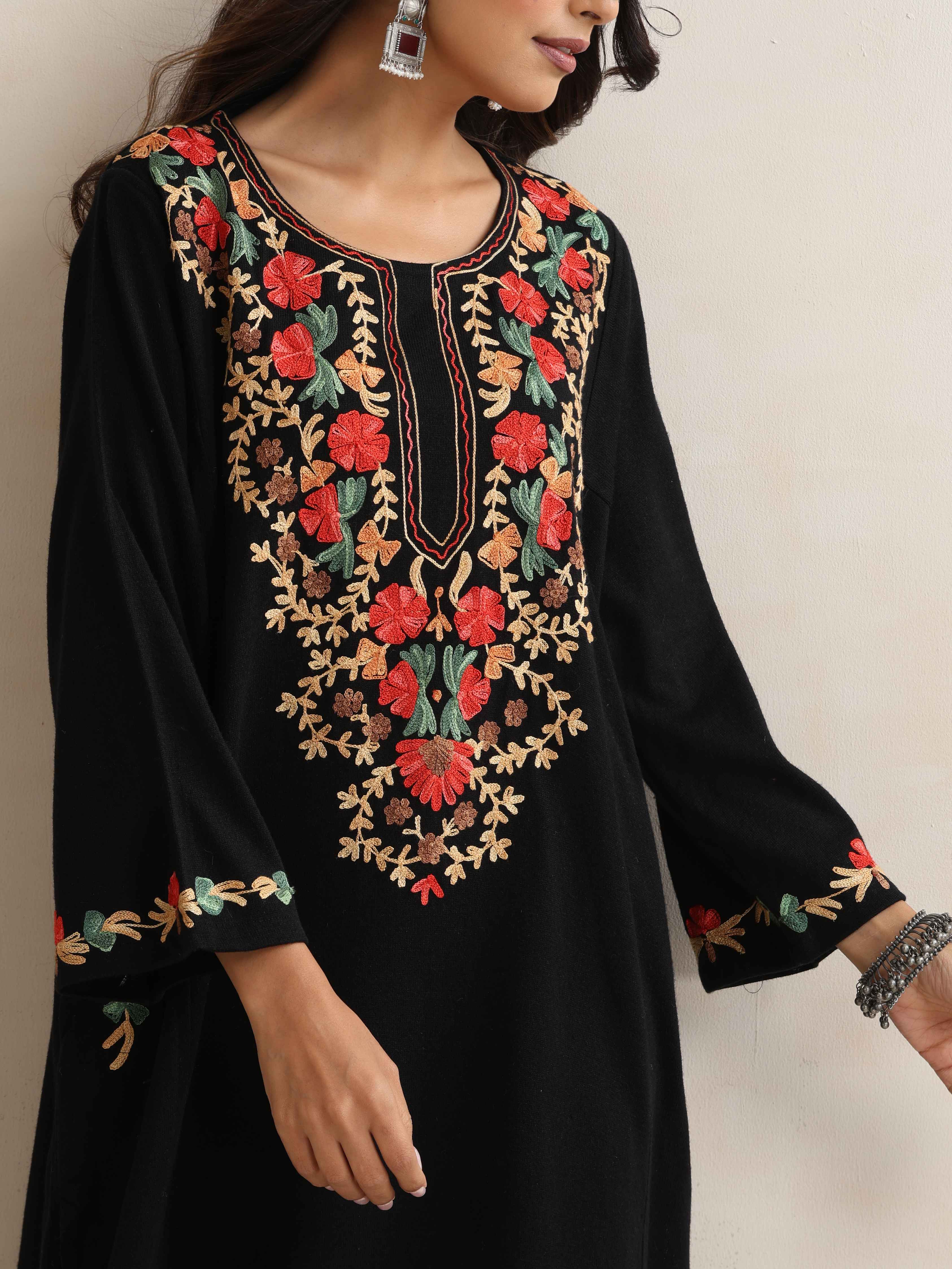 trueBrowns Black Kashmiri Embroidered Woollen Phiran Kurta - view 6