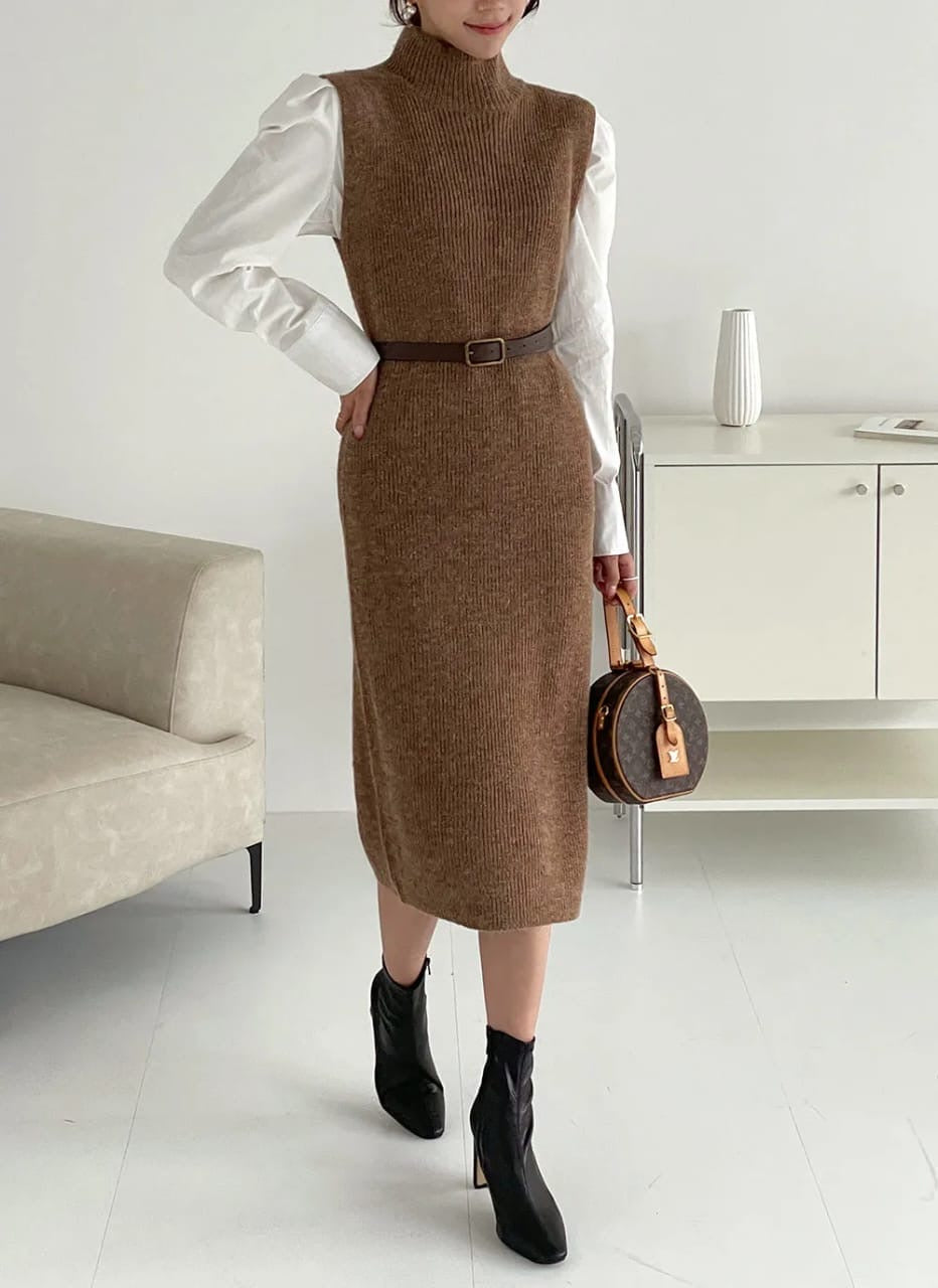 Alamode By Akanksha Rida Premium Winter Coord Set- Top with Dress and Belt - view 9