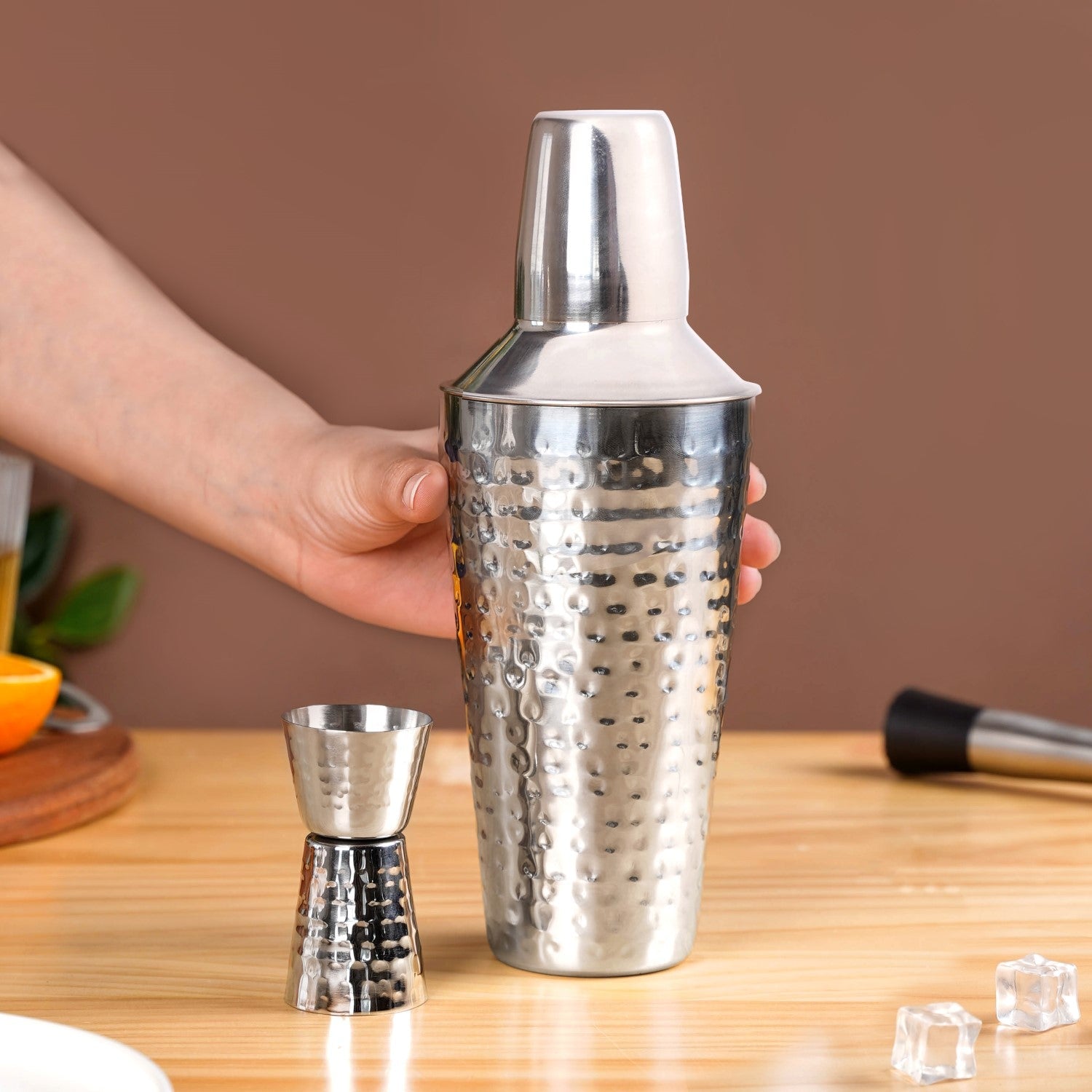 Nestasia Sleek Modern Cocktail Shaker And Peg Measurer Set - view 2