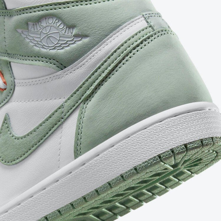 HYPE ELIXIR Wmns Air Jordan 1 Retro High OG Seafoam - view 2
