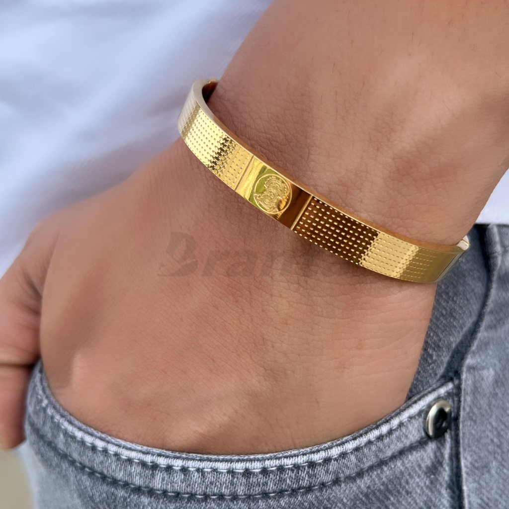 Branta Hanuman Men's Gold Bracelet With Dotted Pattern