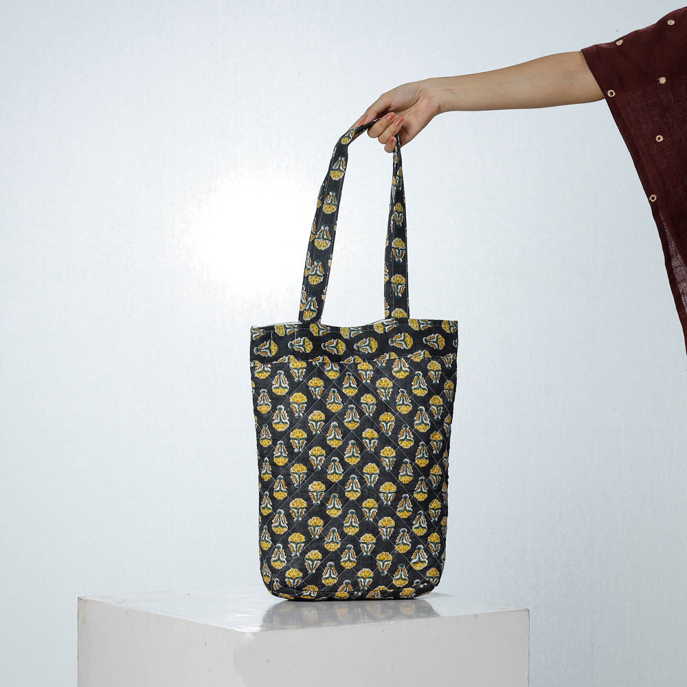 CHUTNEY CRAFT STUDIO Black - Handcrafted Quilted Sanganeri Block Printed Shoulder Bag - view 4