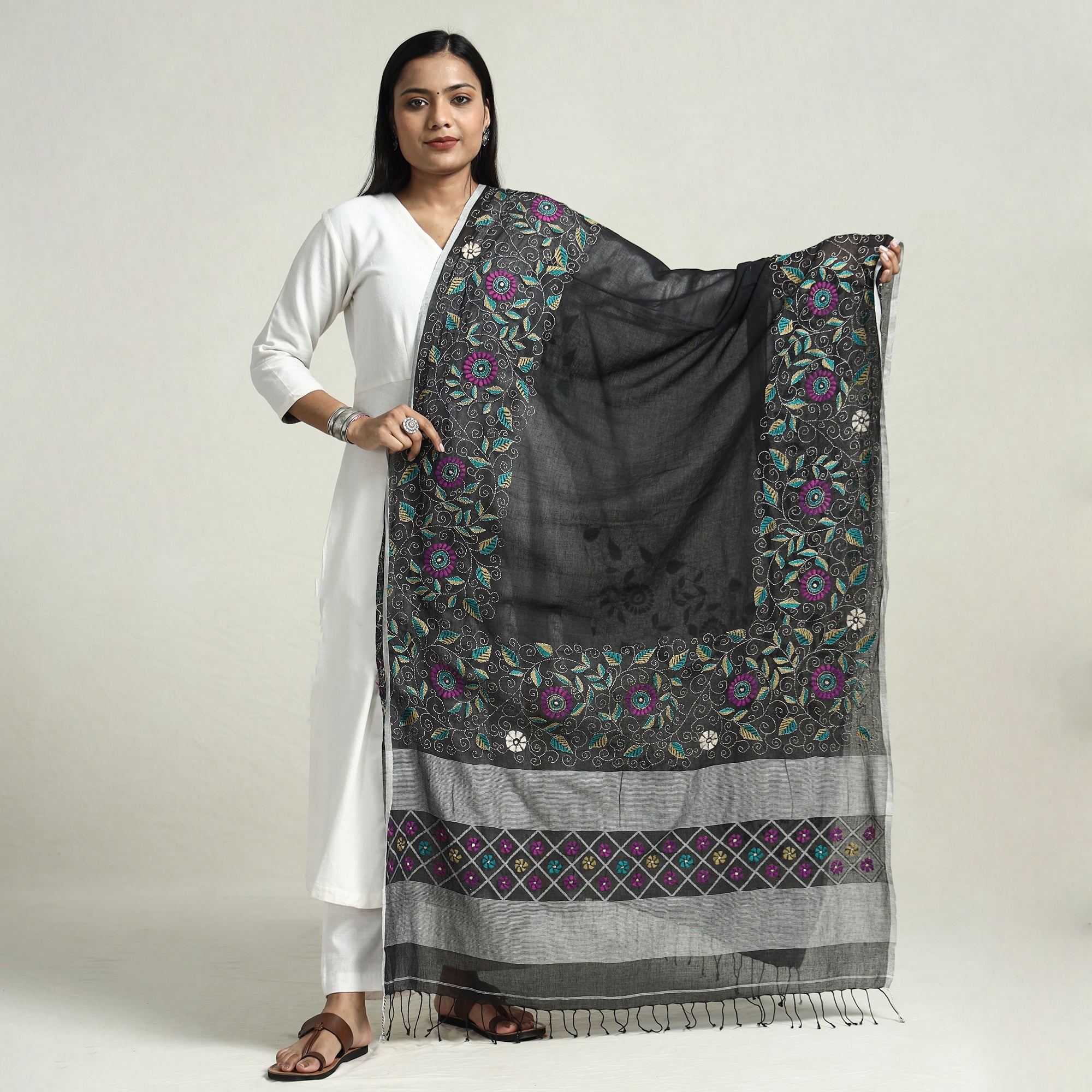 KHUSHBASH - HAPPY LOOM OF EAST Black - Bolpur Kantha Embroidery Cotton Handloom Dupatta with Tassels