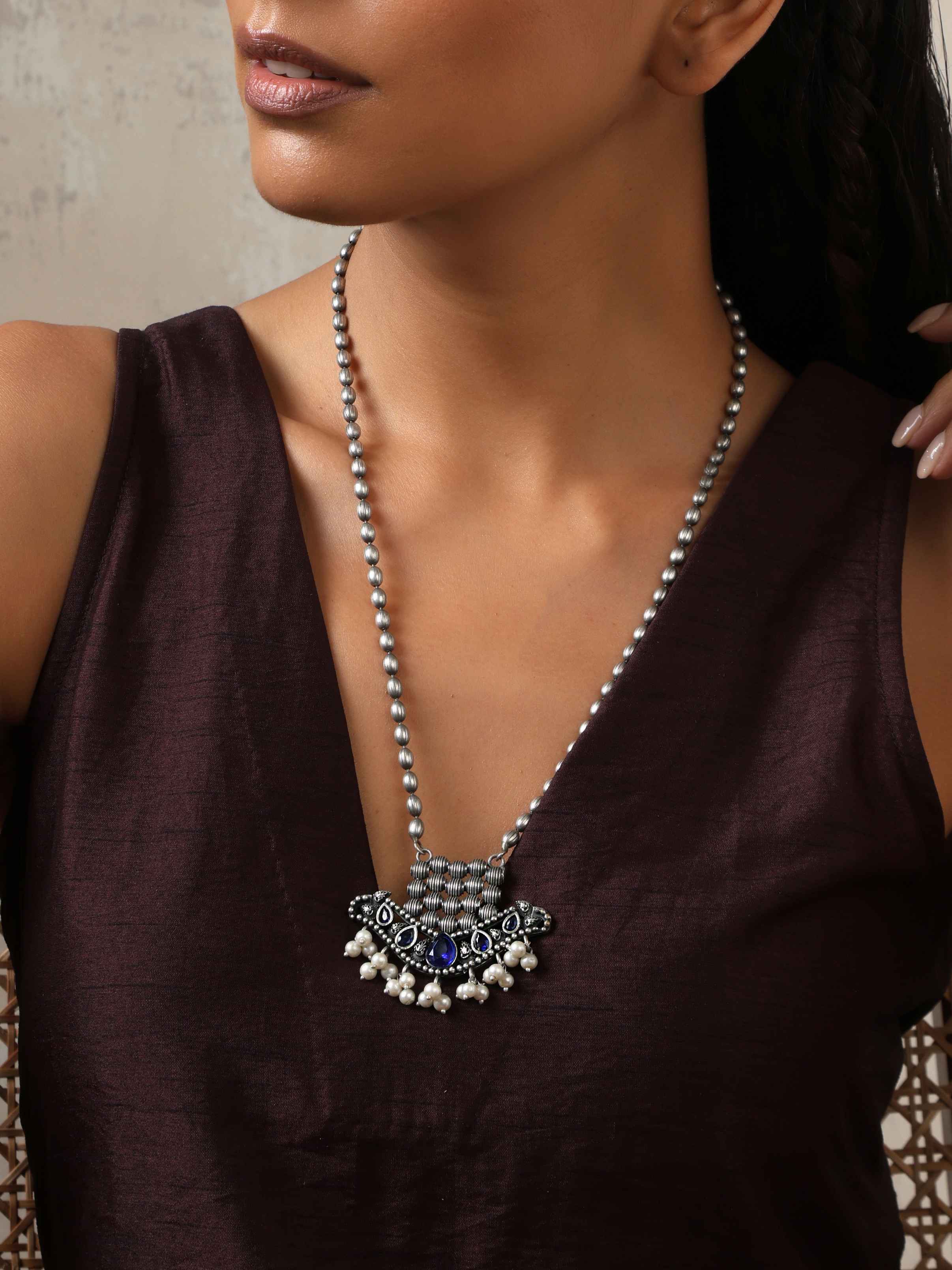 trueBrowns Silver Tone Blue Stone Pendant Chain - view 2