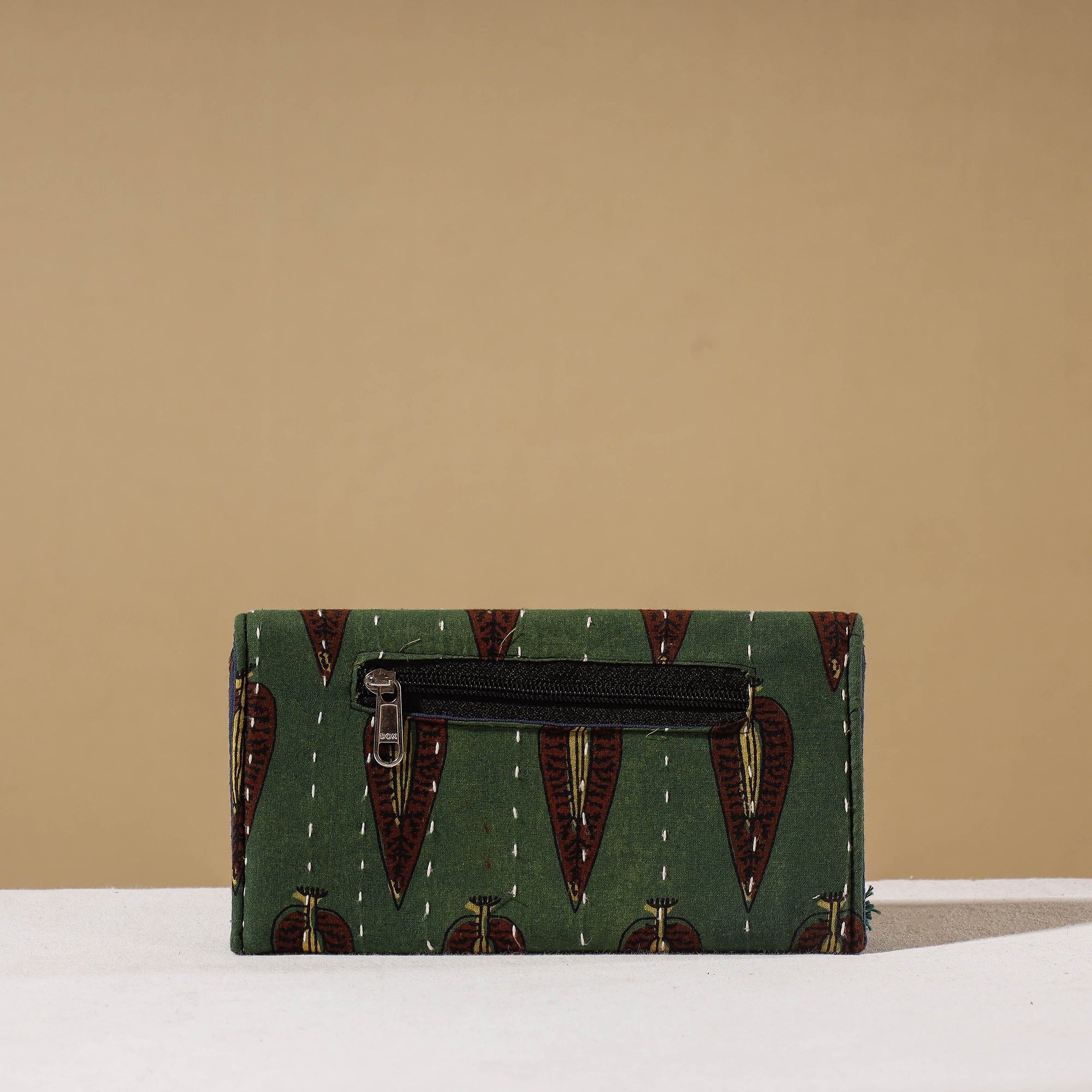 SHADES OF MARUDHARA Green - Marudhara Ajrakh Printed Clutch Wallet With Tassels - view 2