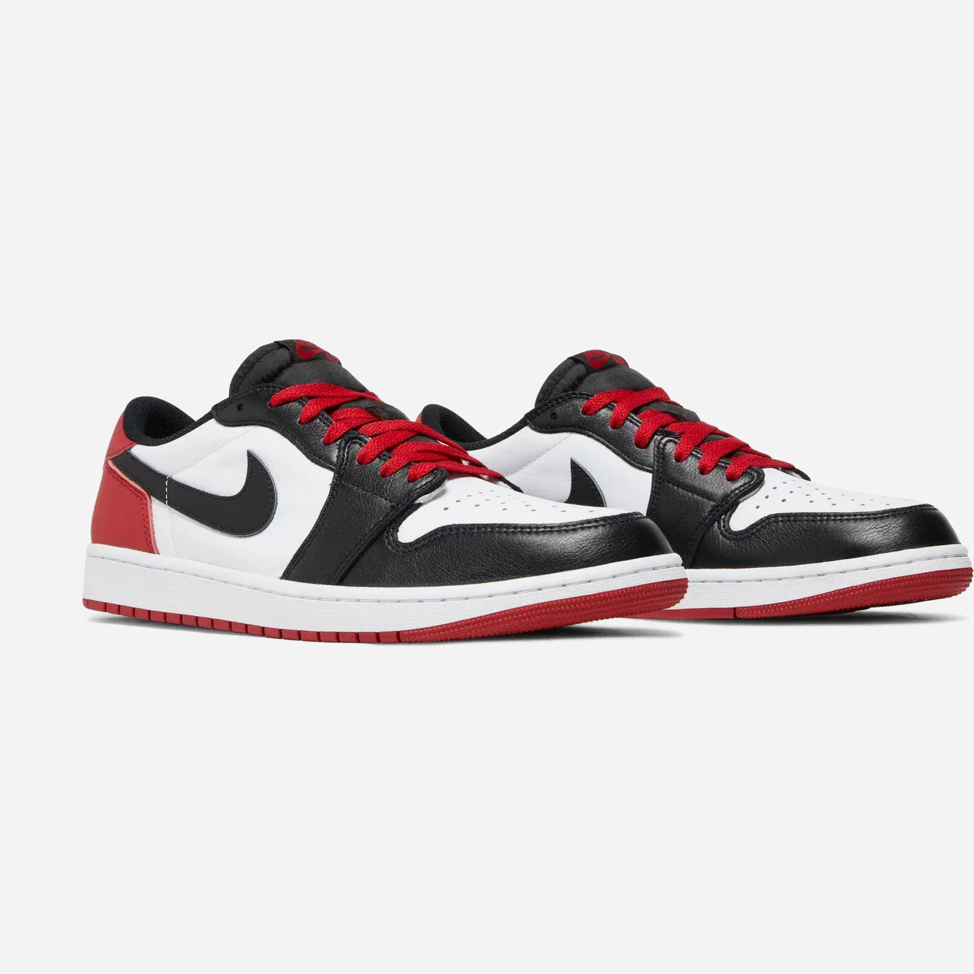 Nike Air Jordan 1 Retro Low OG Black Toe 2023 - view 2