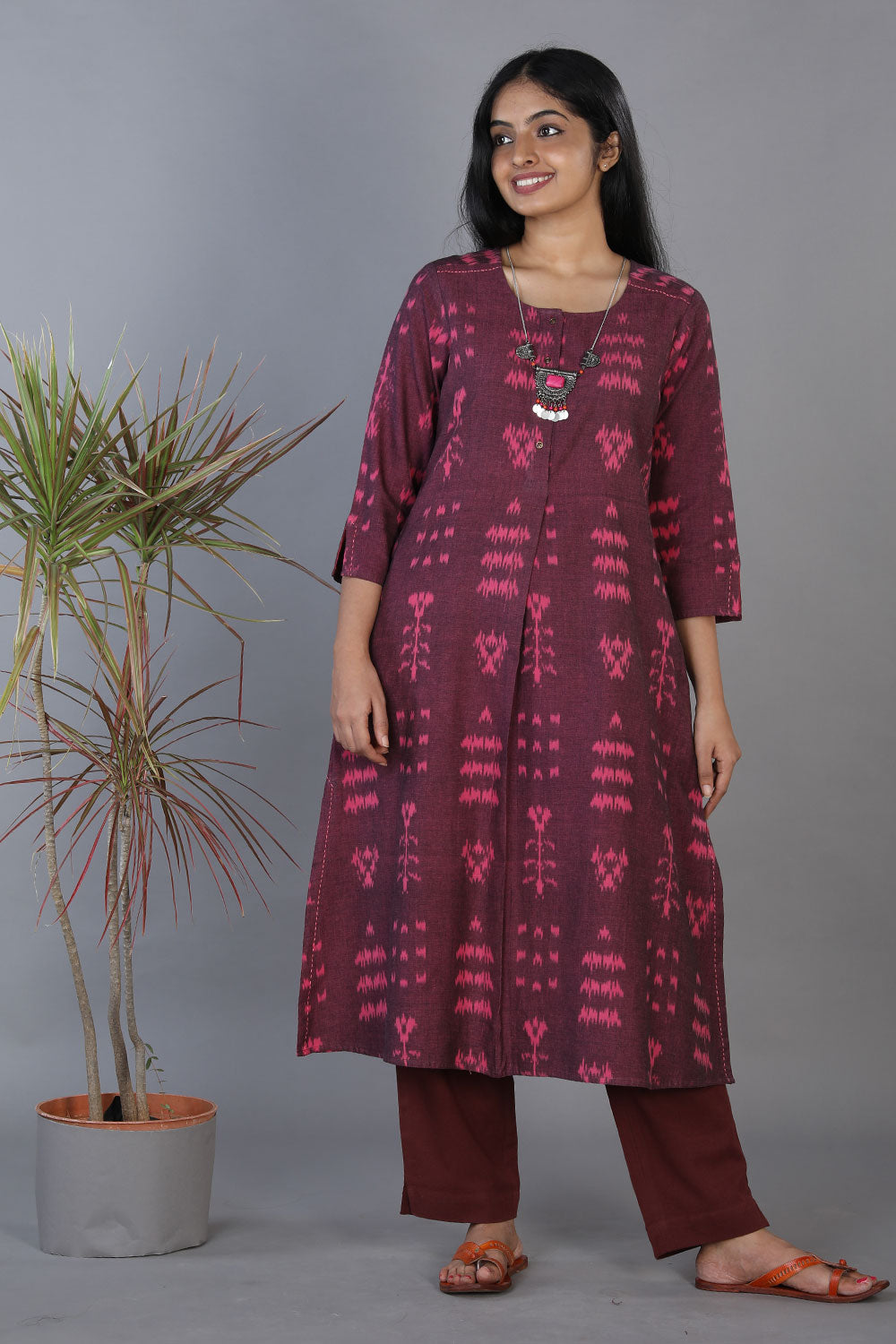 Kalanjali Ethnics Cotton pochampally ikkat kurta - view 4
