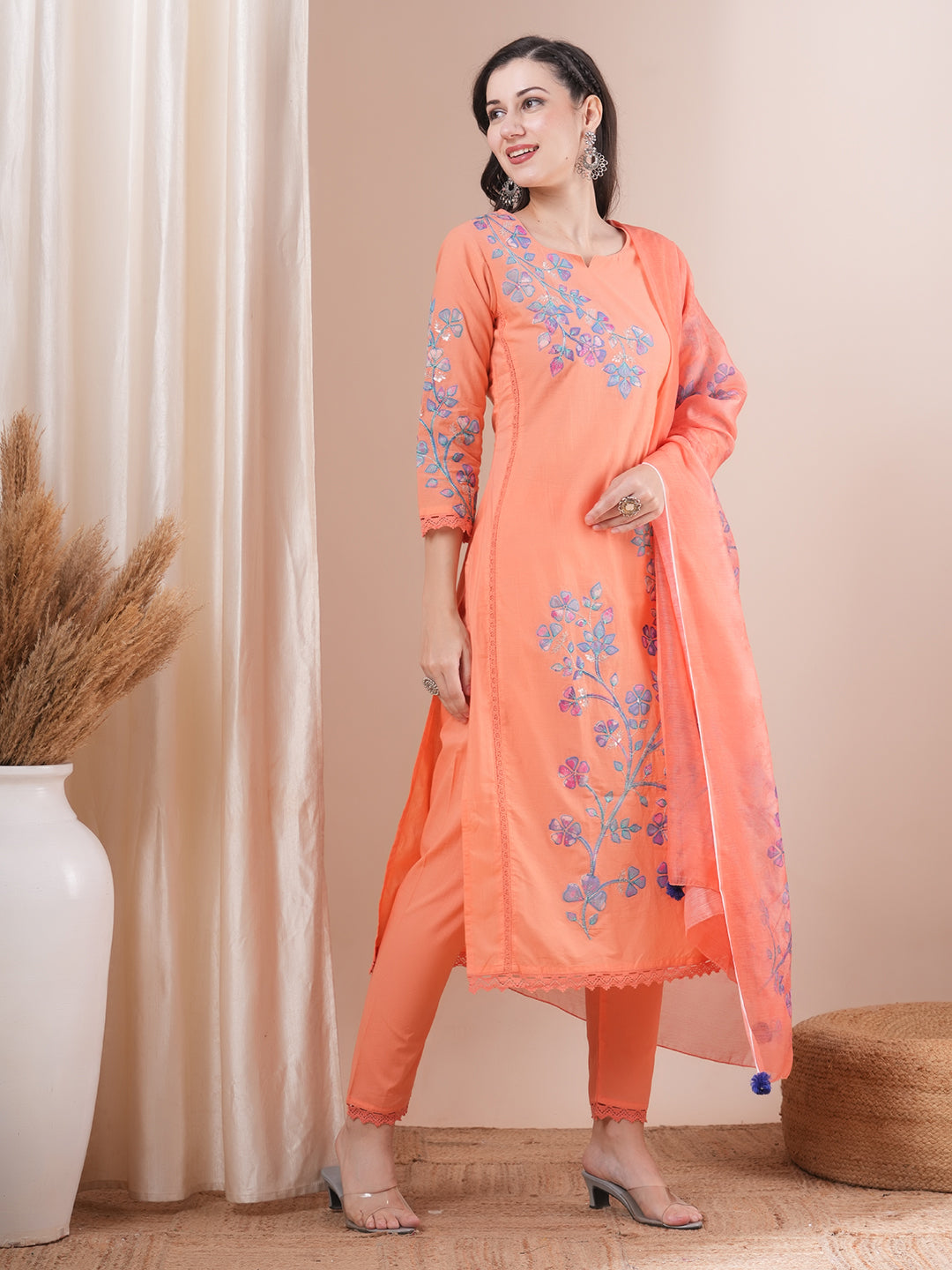 FASHOR Floral Patchwork Embroidered Straight Fit Kurta with Pant and Printed Dupatta - Peach - view 5