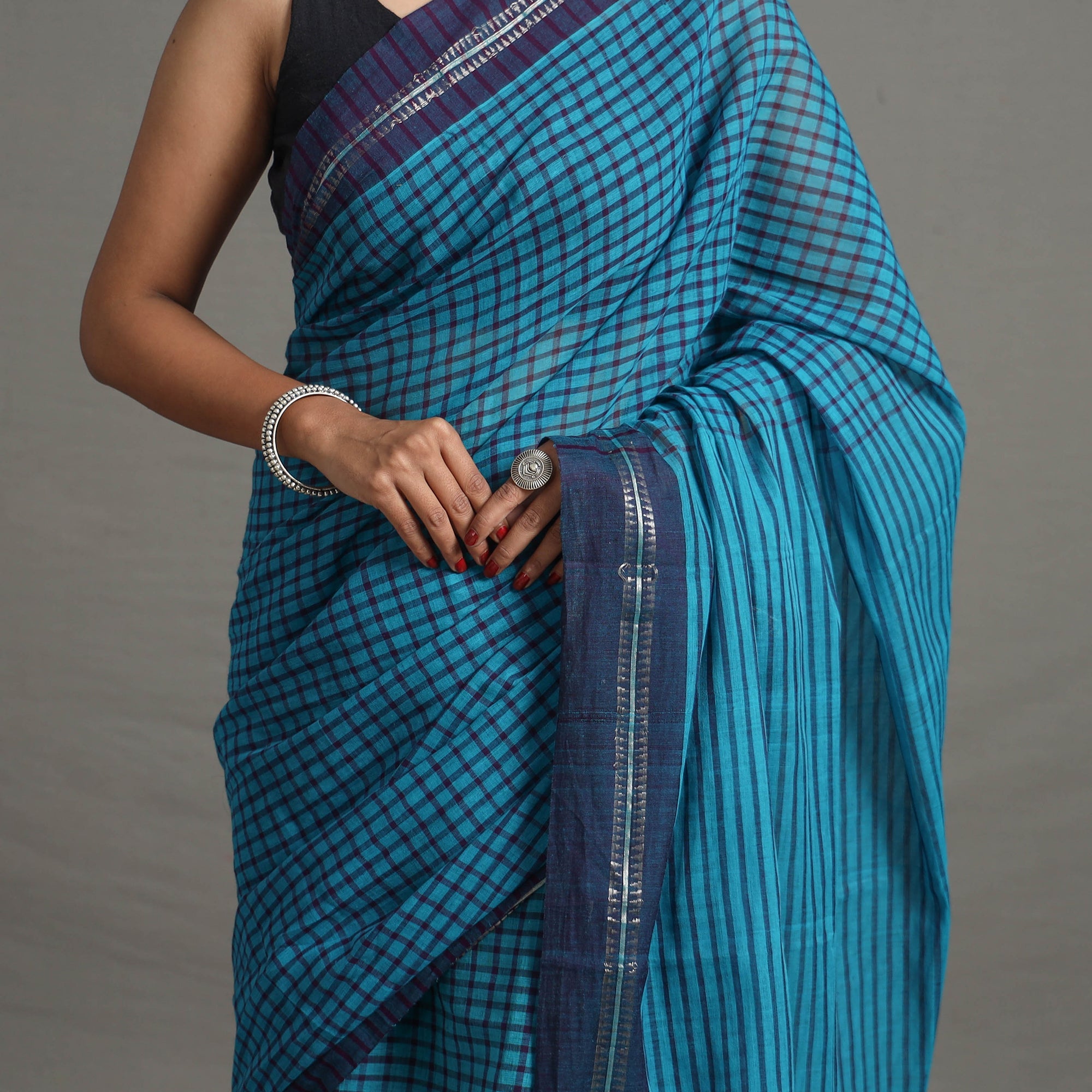 CHITRIKA Narayanpet Small Chequered Dobby Cotton Handloom Saree 112 - view 5