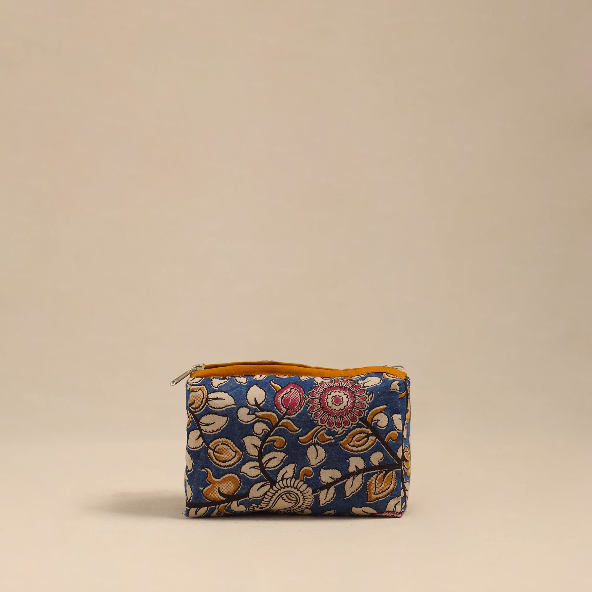 NOORI BAZAR Handmade Cotton Toiletry Pouch 02