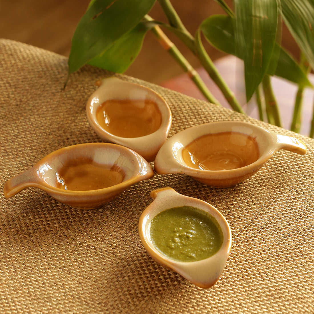EXCLUSIVELANE 'Four Dips of Starlight' Chutney Dip Bowls Dual Glazed Studio Pottery In Ceramic (Set Of 4)