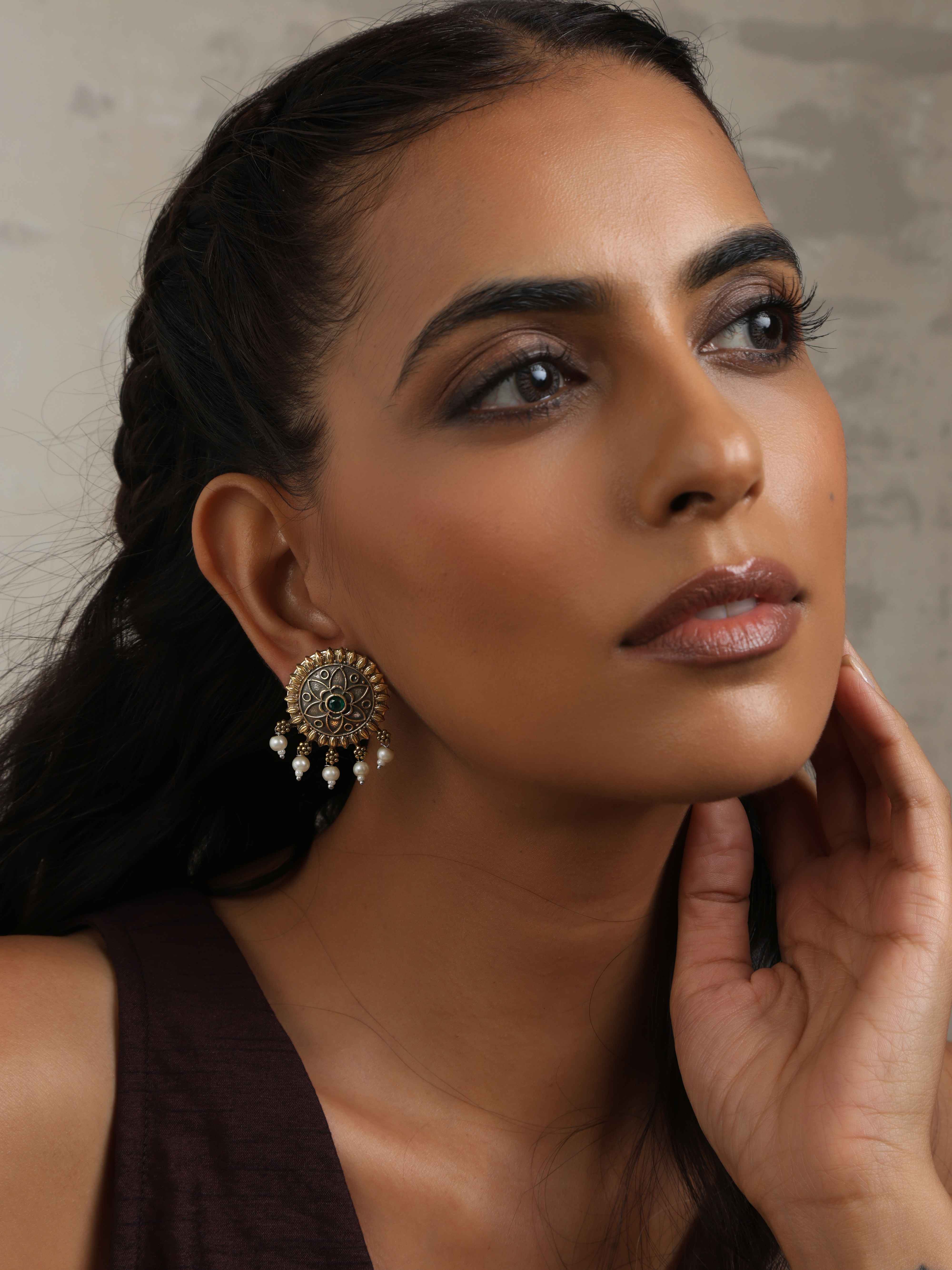 trueBrowns Silver Gold Tone Floral Stud Earrings