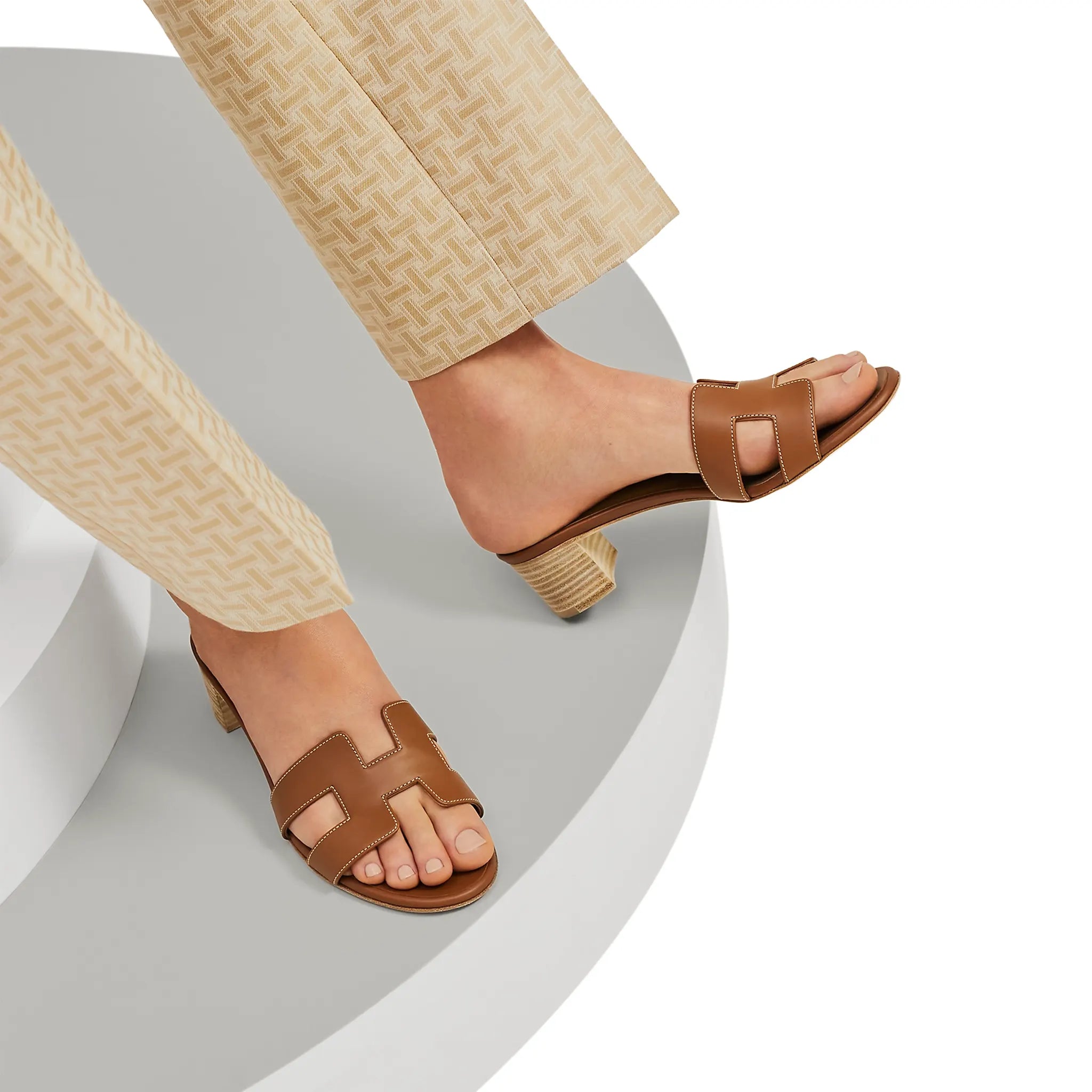 Hermès Paris Oasis Gold Sandal - view 5