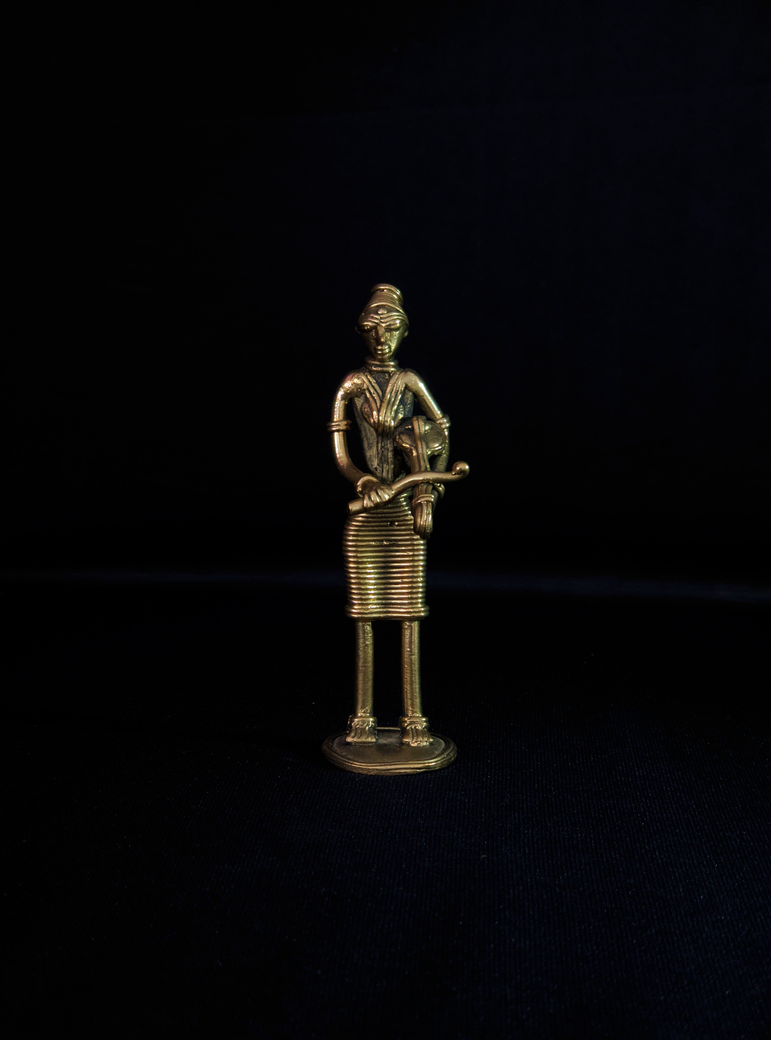 IndianVillèz Handmade Dhokra - Standing Musician with Kendra