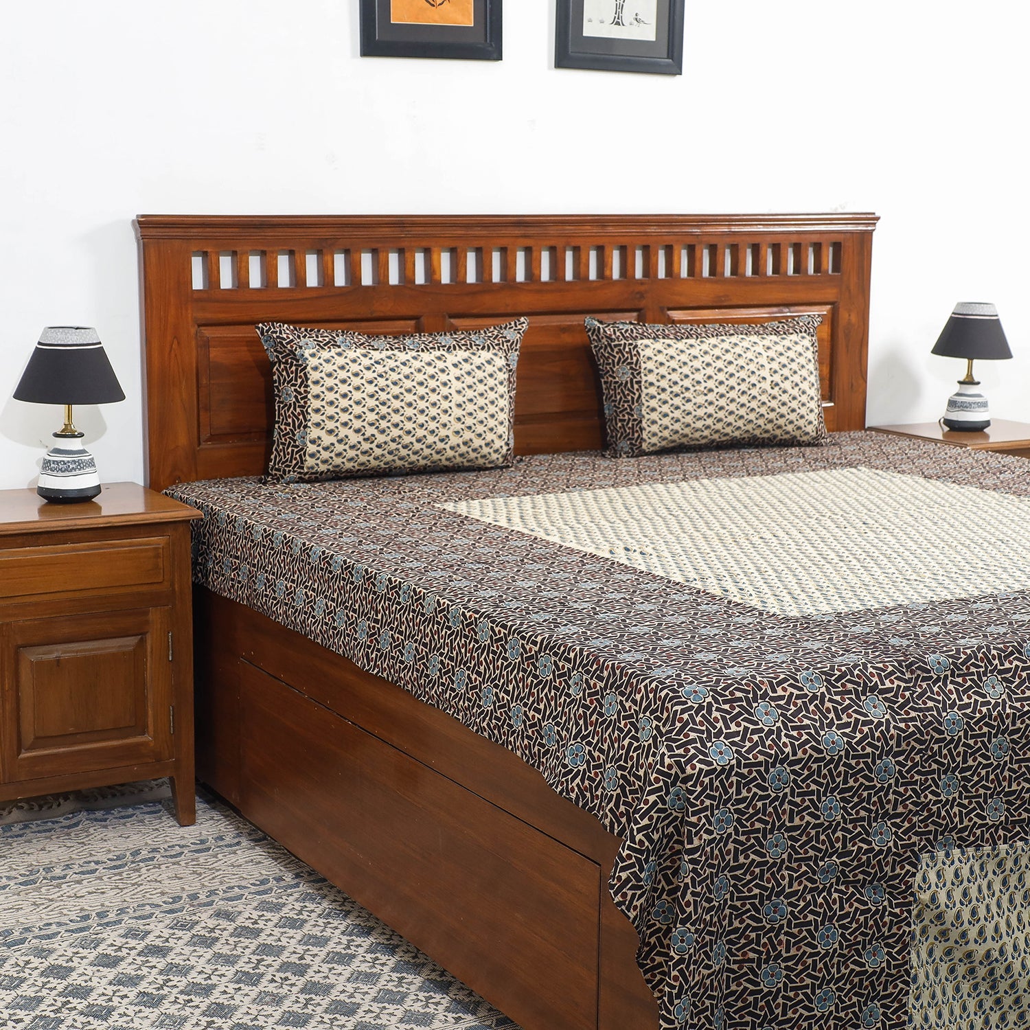 HAVELI CHRONICLES Black - Ajrakh Patch Tukdi Kaam Cotton Double Bed Cover with Pillow Covers (109 x 86 in)