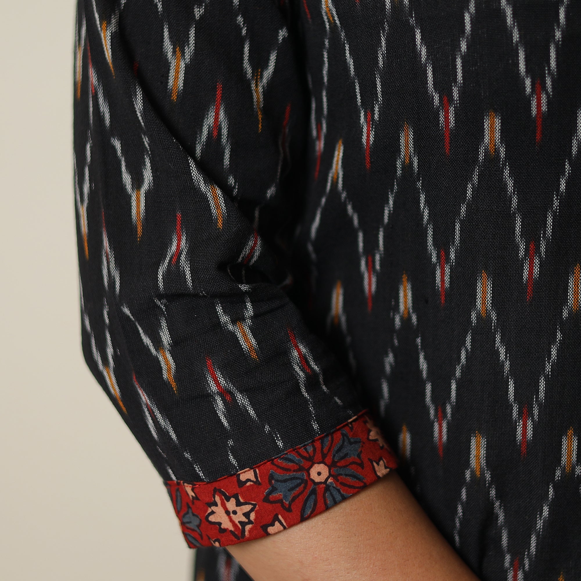 ITOKRI CASUALS Black - Pochampally Ikat Weave Cotton Kurta with Palazzo & Dupatta Set 07 - view 6