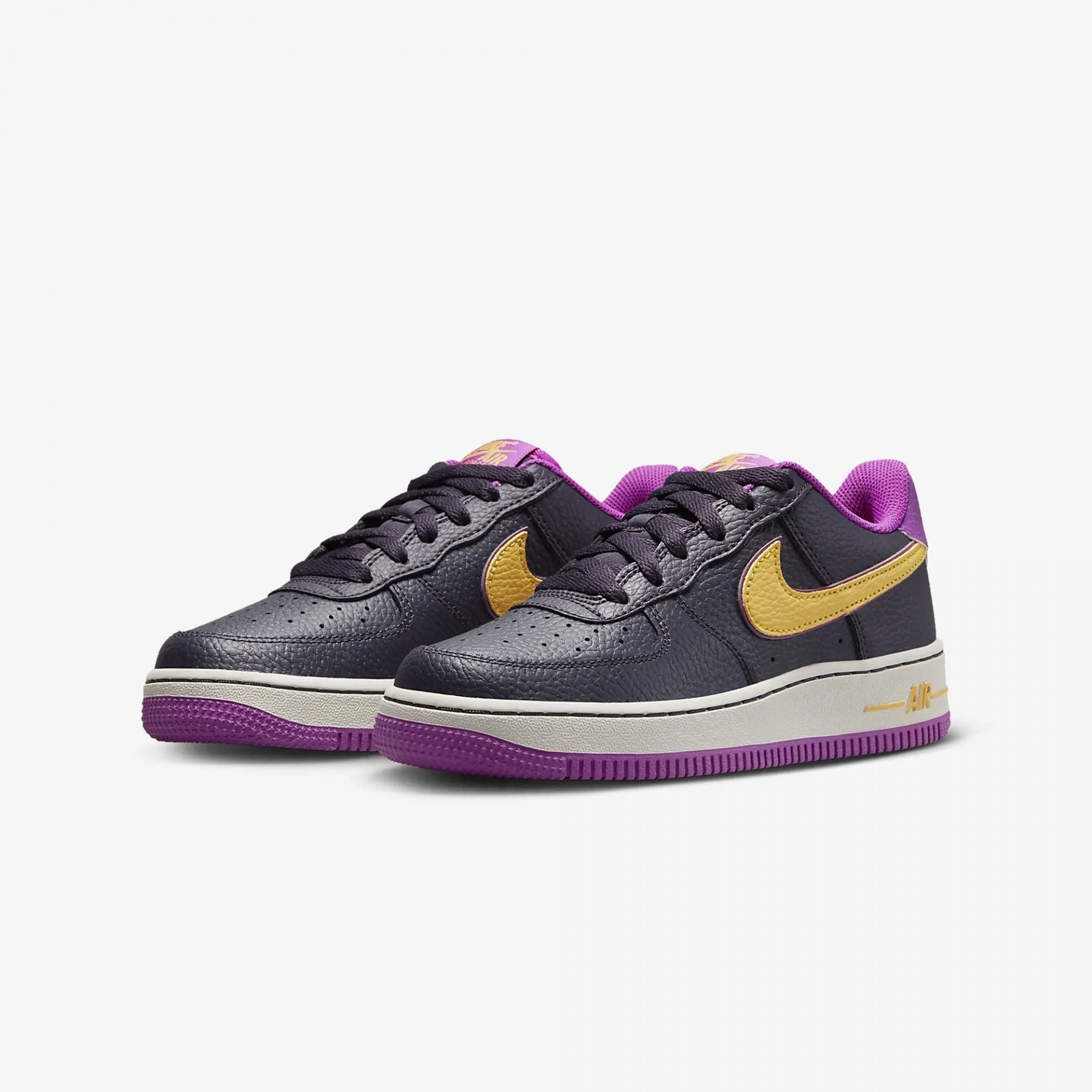 Nike | AIR FORCE 1 { CAVE PURPLE/SOLAR FLARE