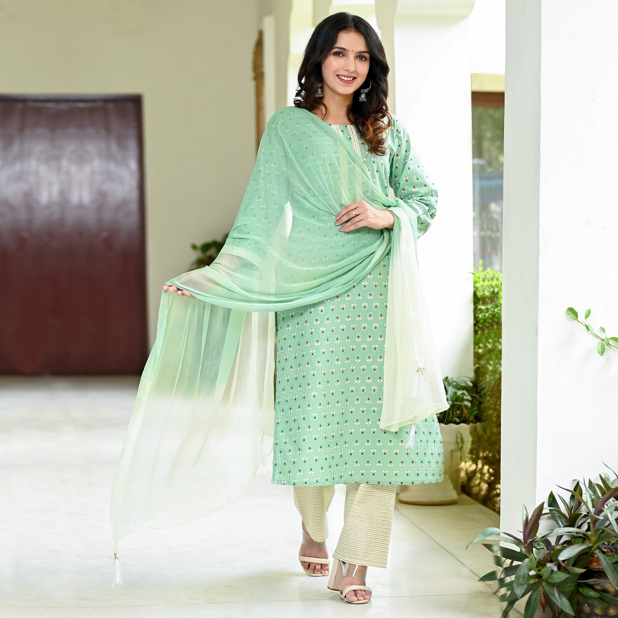 BlackTree green-floral-foil-printed-pure-cotton-suit - view 2