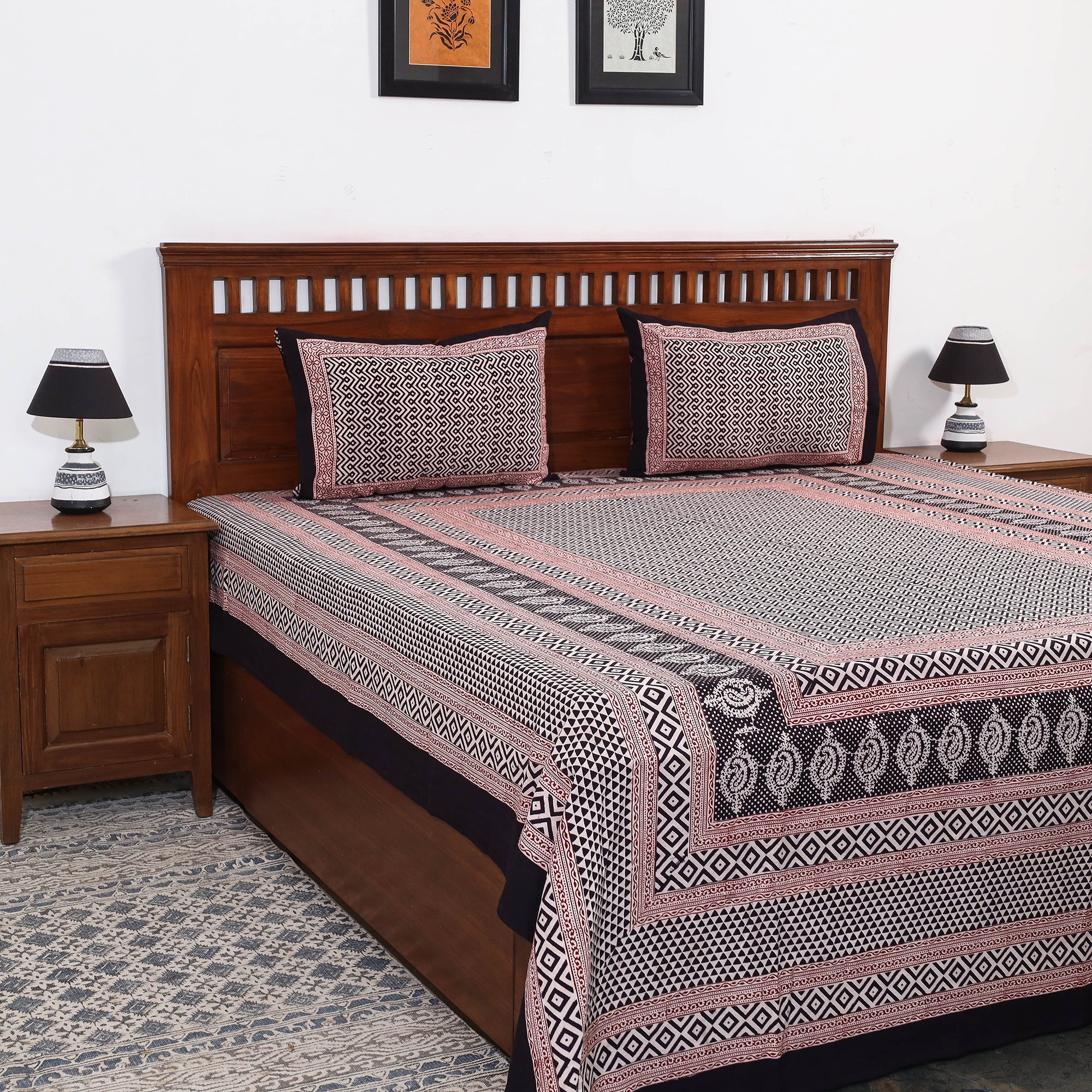 BAGH PRINTS BY ANSHAR FARUKH KHATRI Bagh Block Printed Cotton Double Bed Cover with Pillow Covers (112 x 92 in)