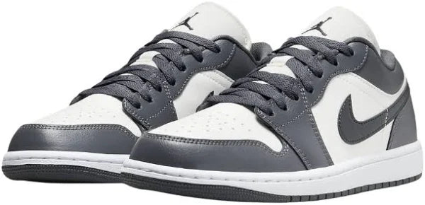 Sneaker Cafe Mumbai Jordan 1 Low Dark Grey - view 2