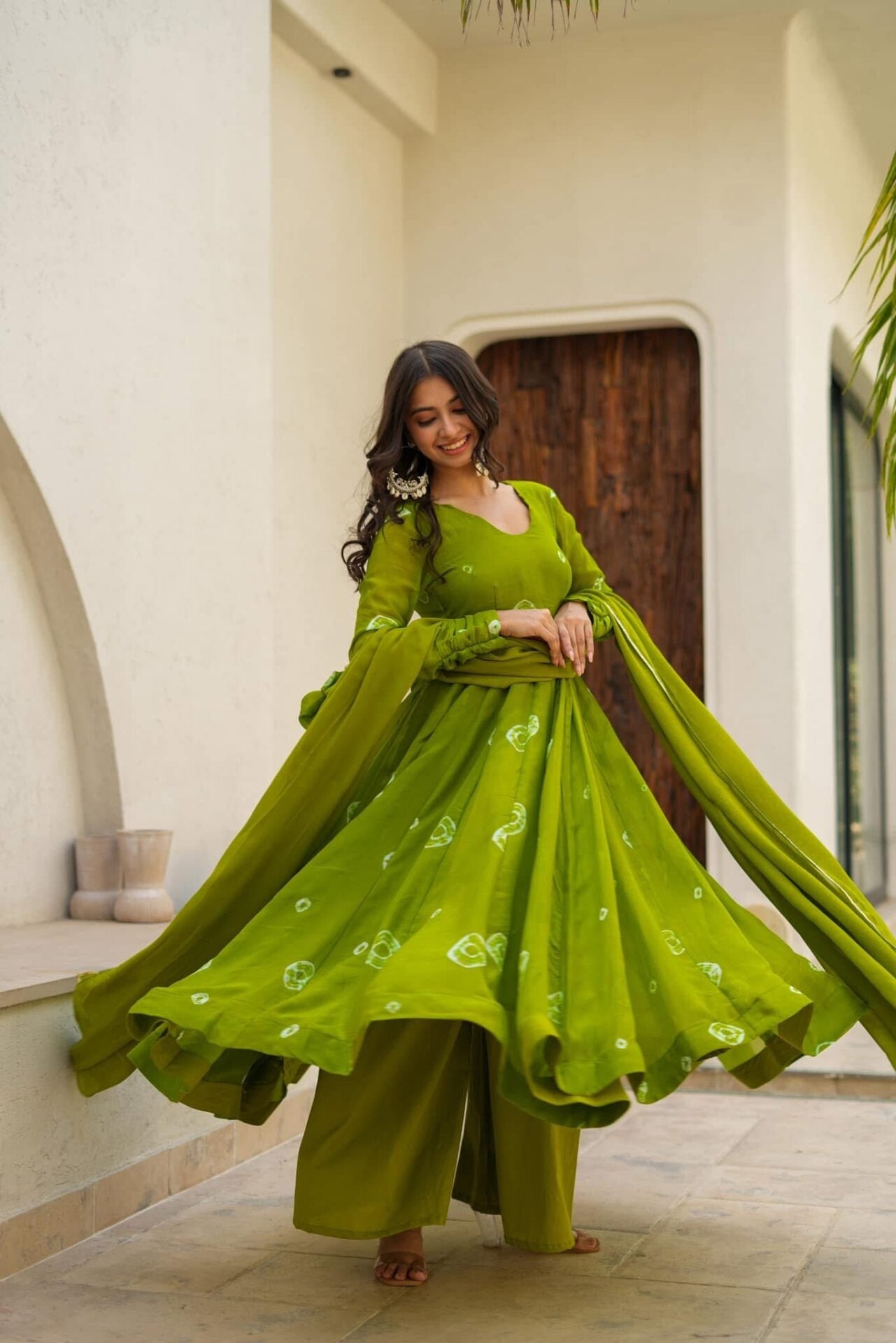 Idaho-o Aashi green organza suit - view 3