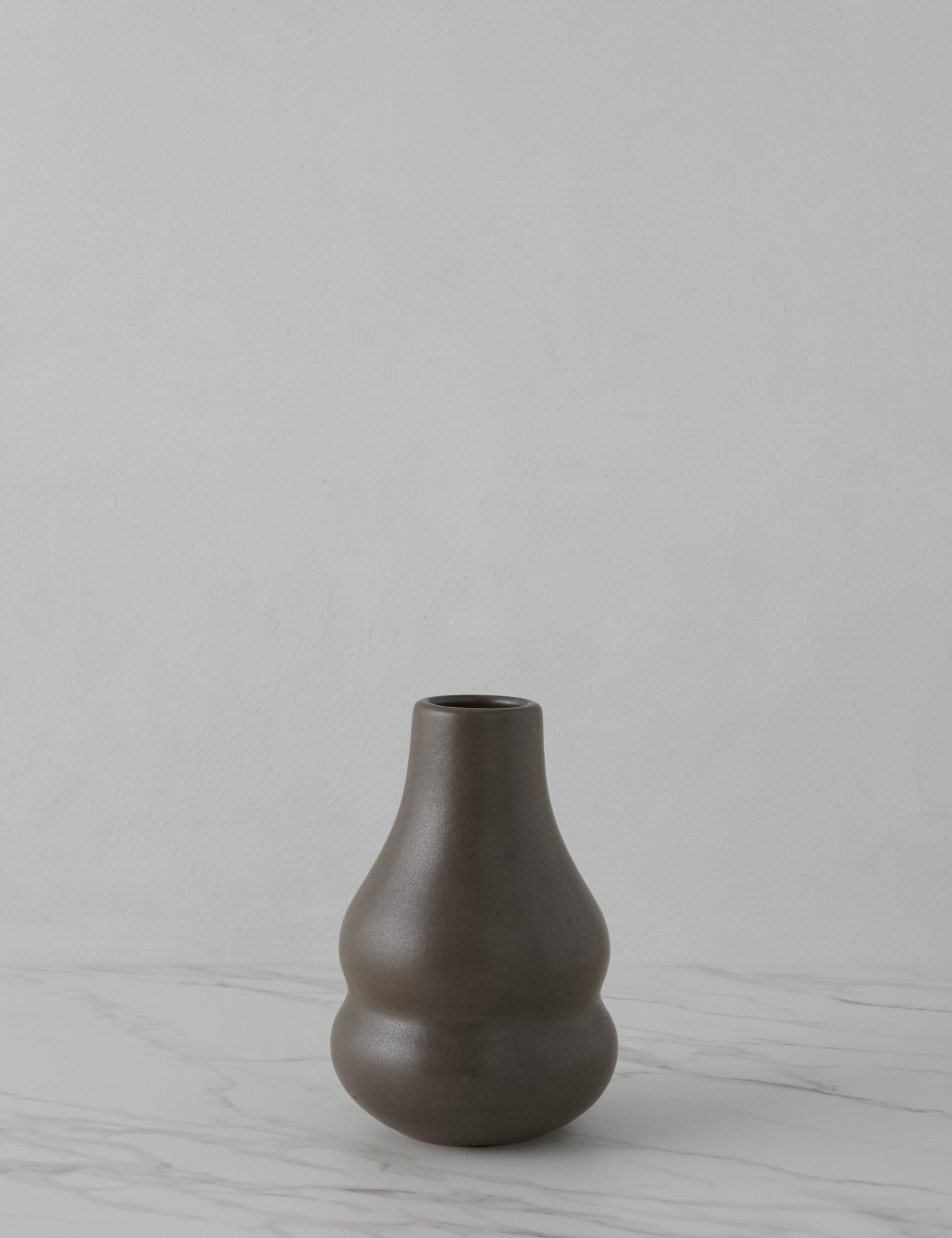 Lulu and Georgia Despina Vase – Brown