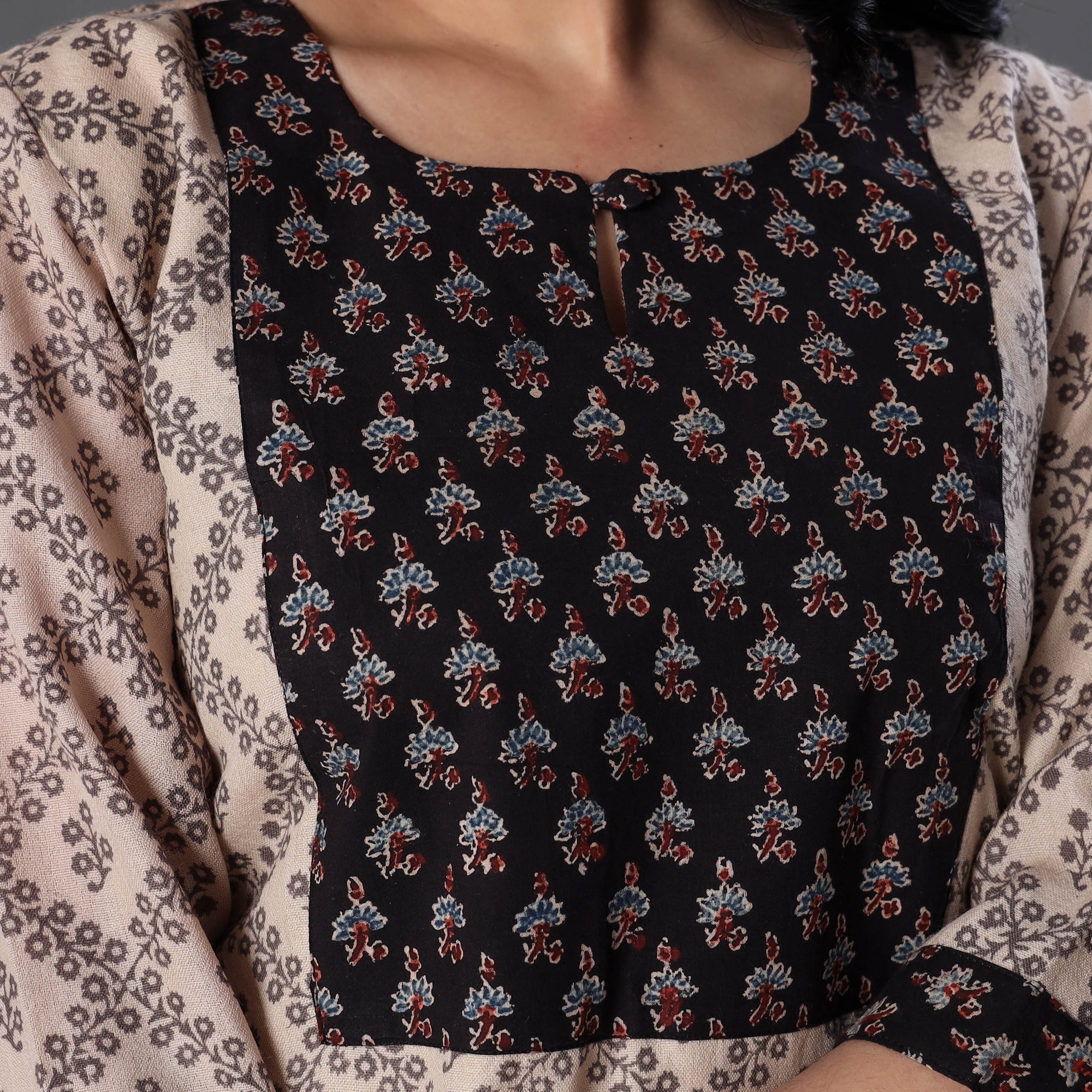 ITOKRI CASUALS Beige - Handwoven Wool Pedana Kalamkari Block Print Kurta - view 4