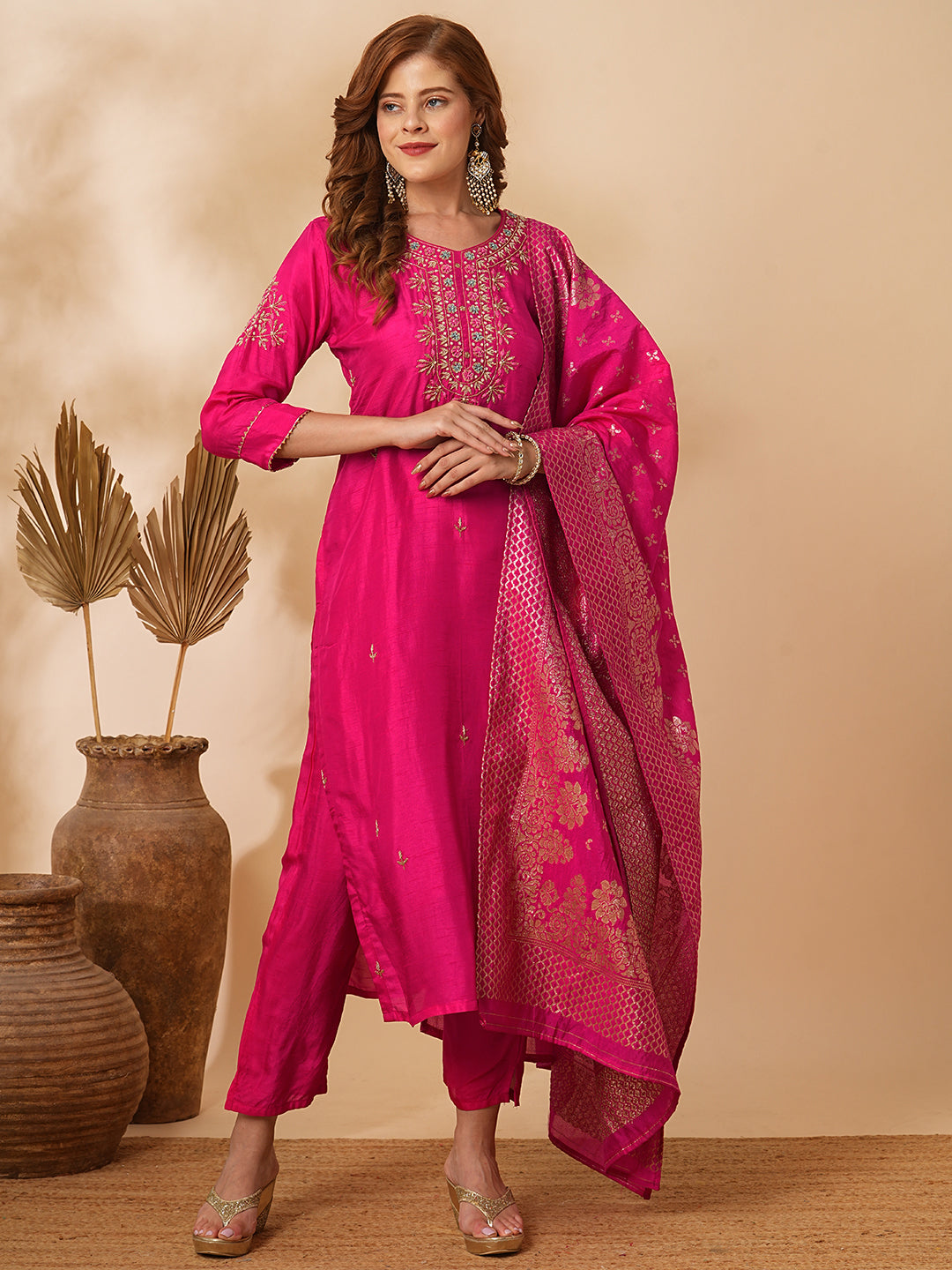 Embroidered straight kurta – Fashor Floral Hand Embroidered Straight & Kurta with Pant & Brocade & Dupatta - Pink