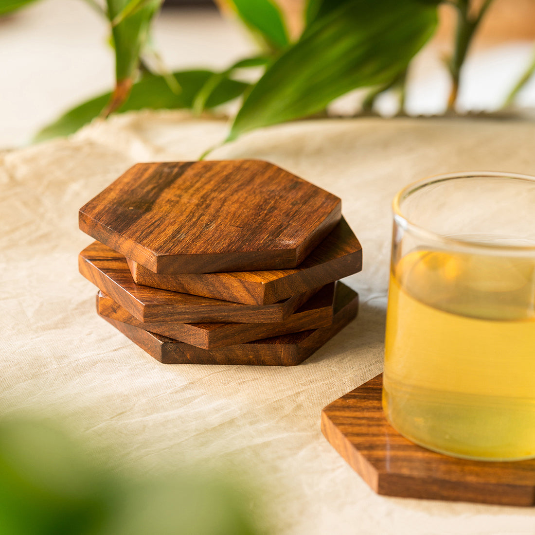 EXCLUSIVELANE 'Six Cornered Spring' Handcrafted Coasters In Sheesham Wood (Set Of 6)