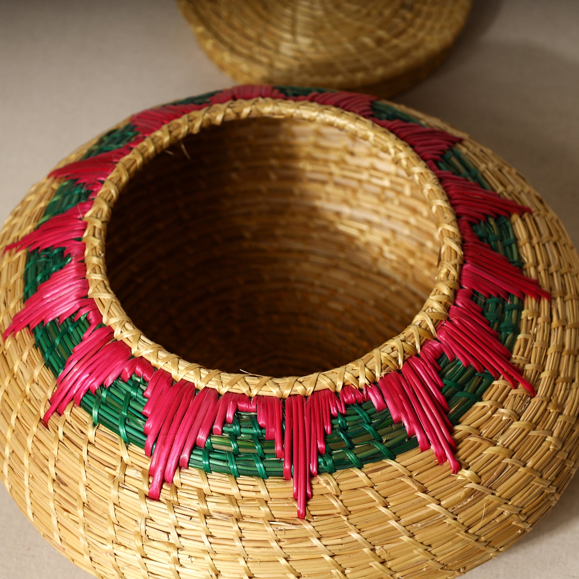 ITOKRI CRAFTS INITIATIVE Beige - Handmade Sikki Grass Multipurpose Basket with Lid (Big) - view 4