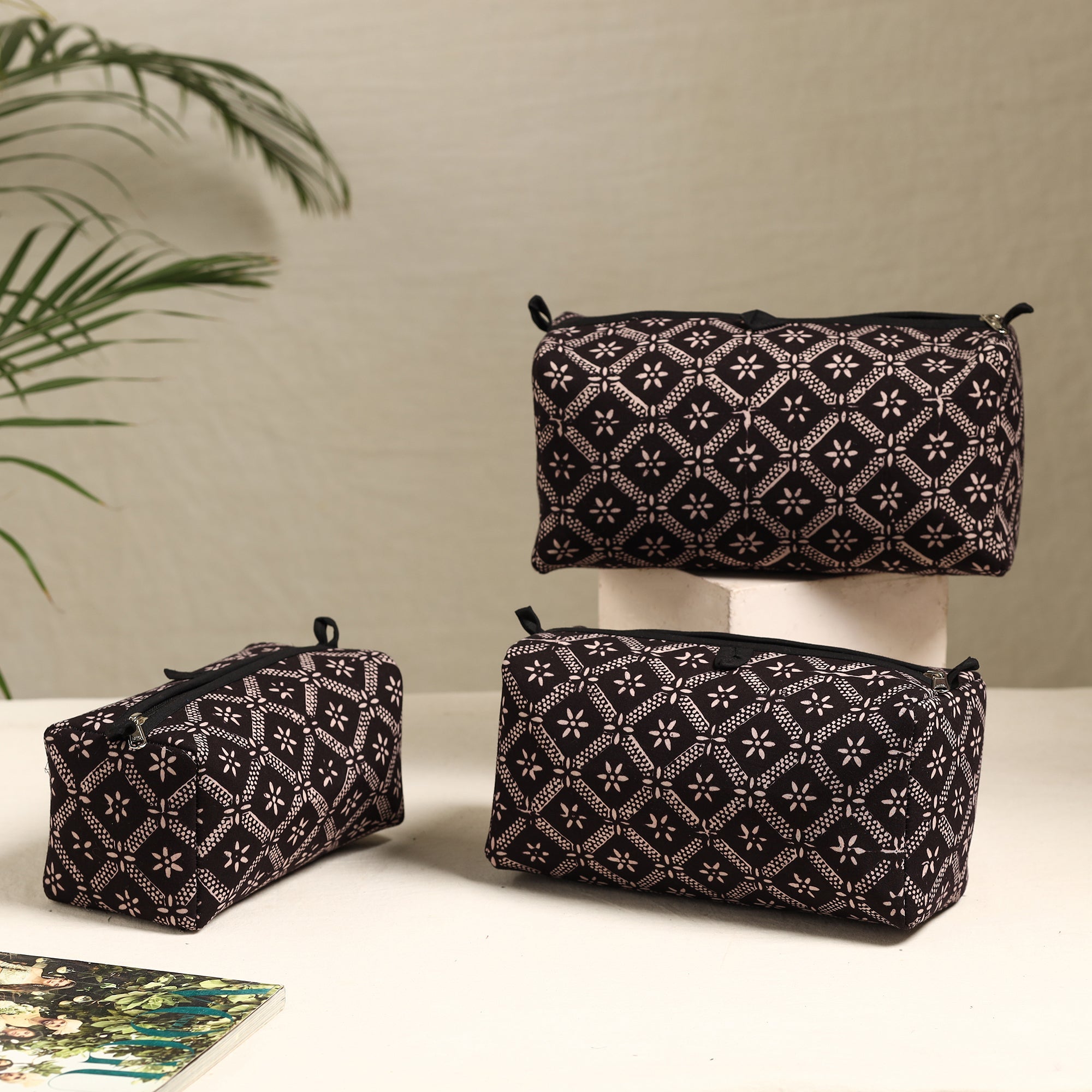 ITOKRI CRAFTS INITIATIVE Black - Handmade Cotton Toiletry Bags (Set of 3) 72