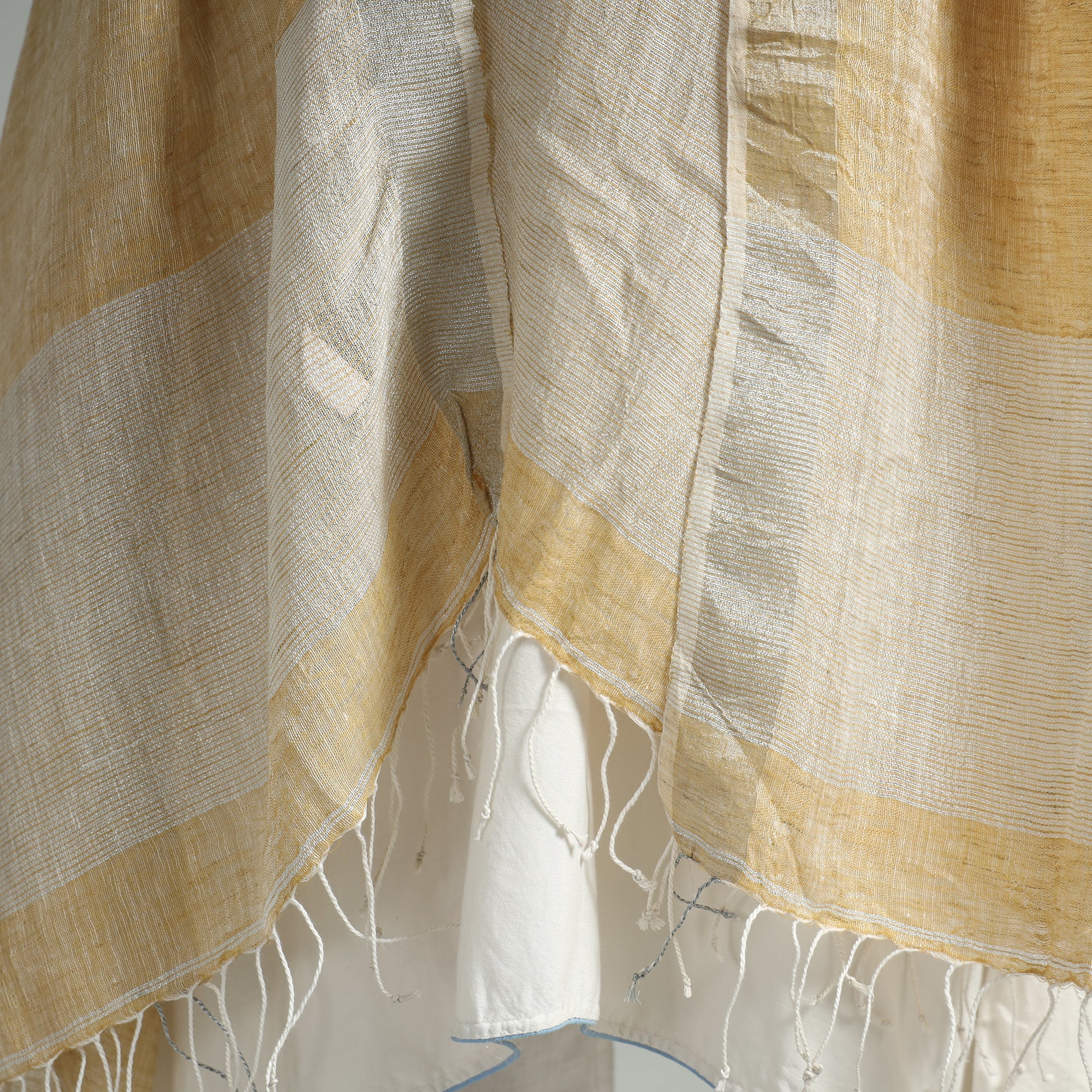 KHUSHBASH - HAPPY LOOM OF EAST Beige - Bengal Jamdani Handloom Linen Dupatta with Tassels 20 - view 4