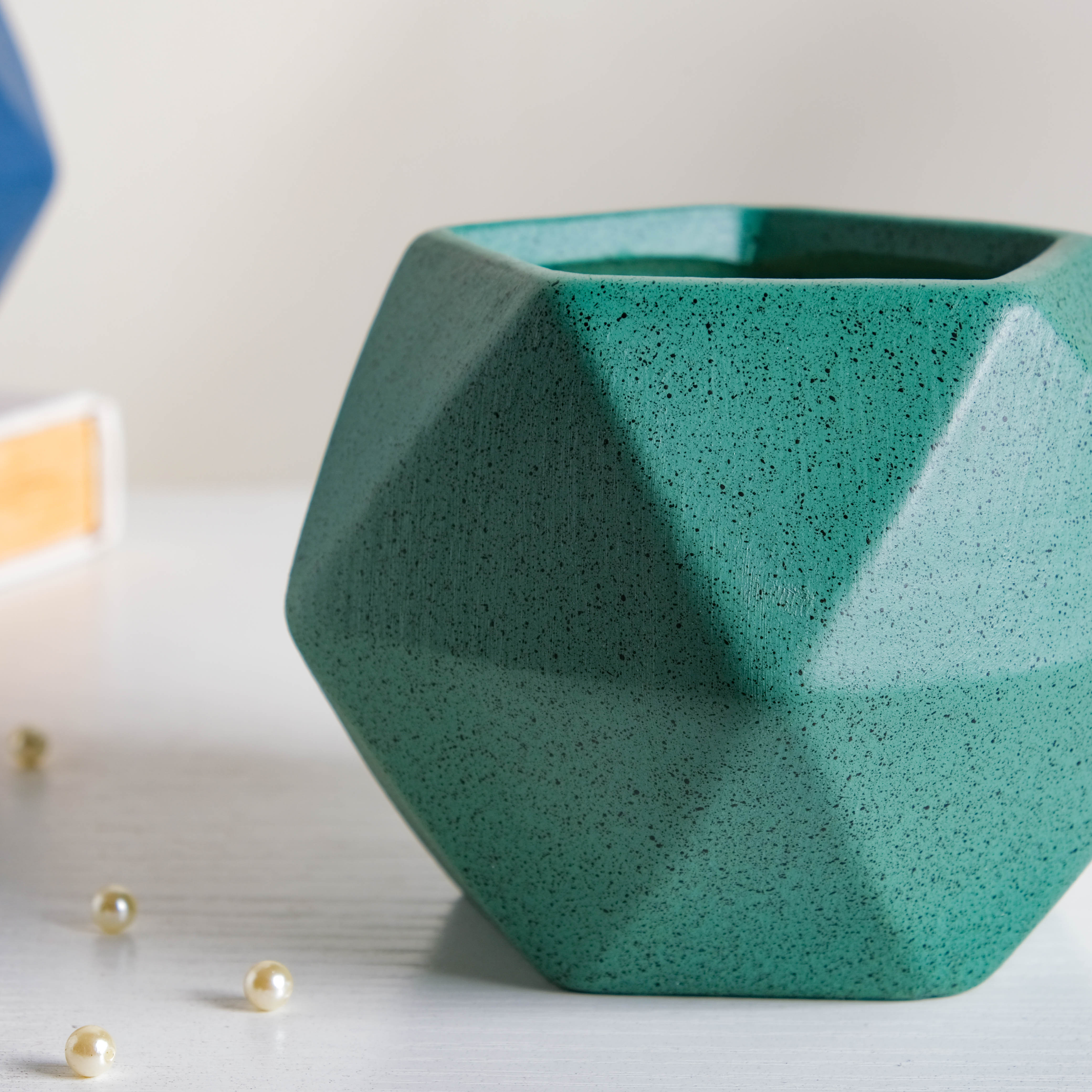 Nestasia Green Abstract Plant Pot - view 3