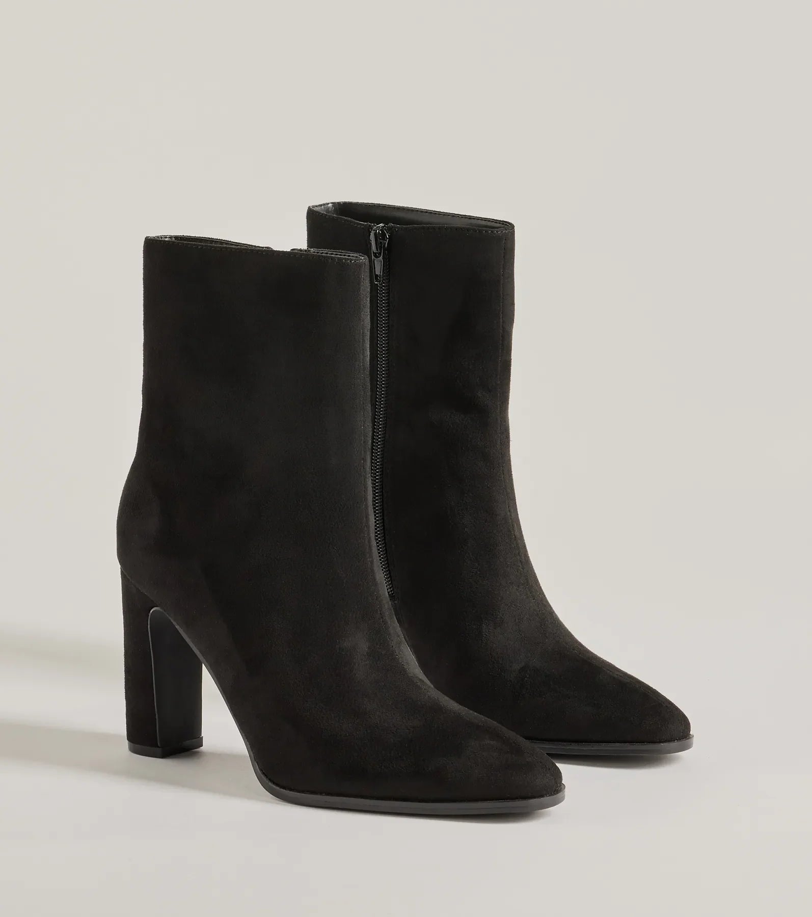 Windsor Back To Basics Block Heel Ankle Booties